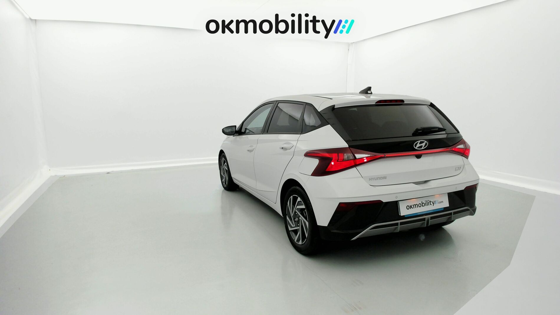 hyundai i20 klass 1.0 TGDI 100 2024 atlas white 8