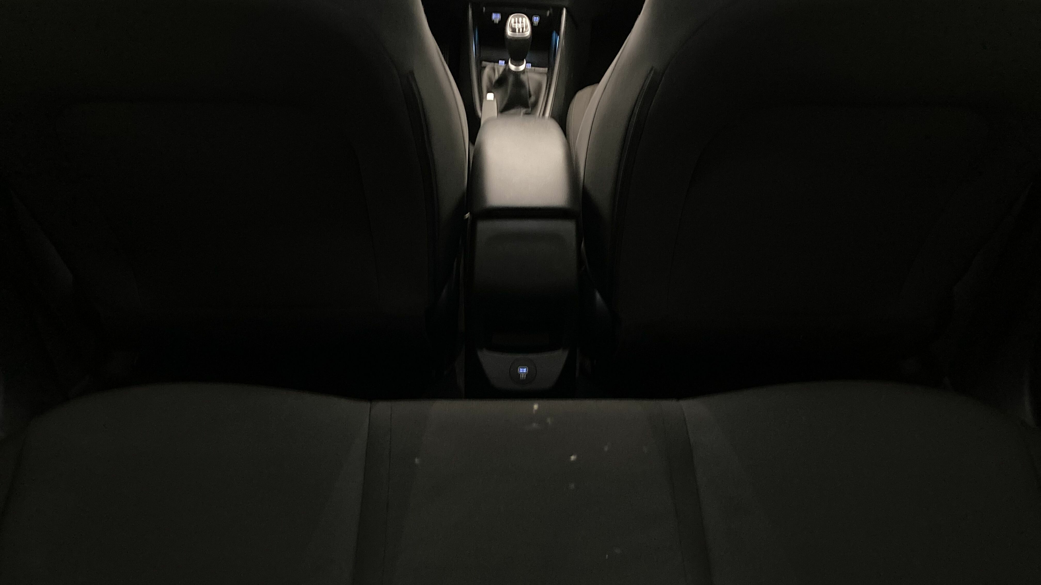 hyundai i20 klass 1.0 TGDI 100 2024 atlas white 21