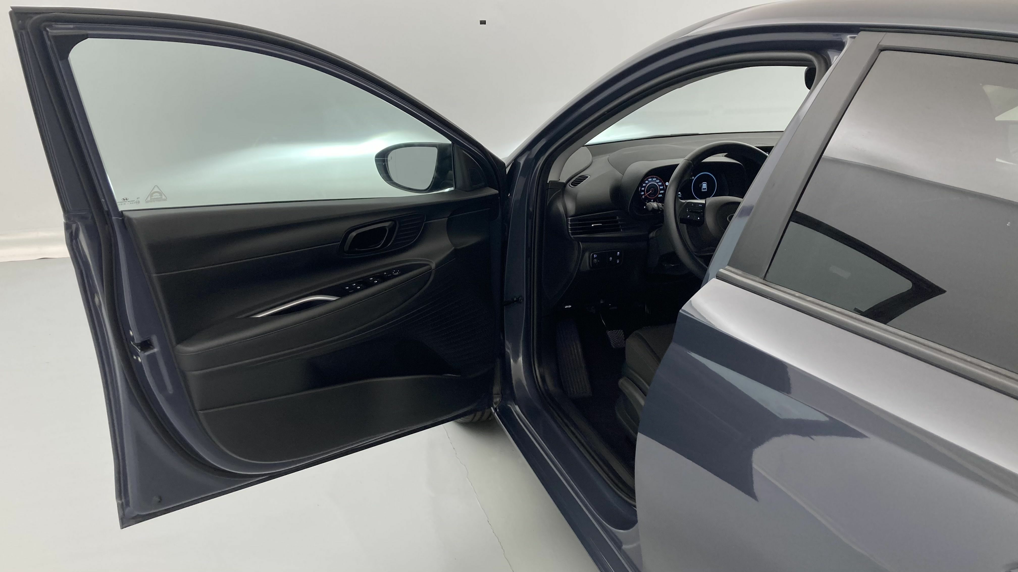 hyundai i20 klass 1.0 TGDI 100 2024 aurora gray 12