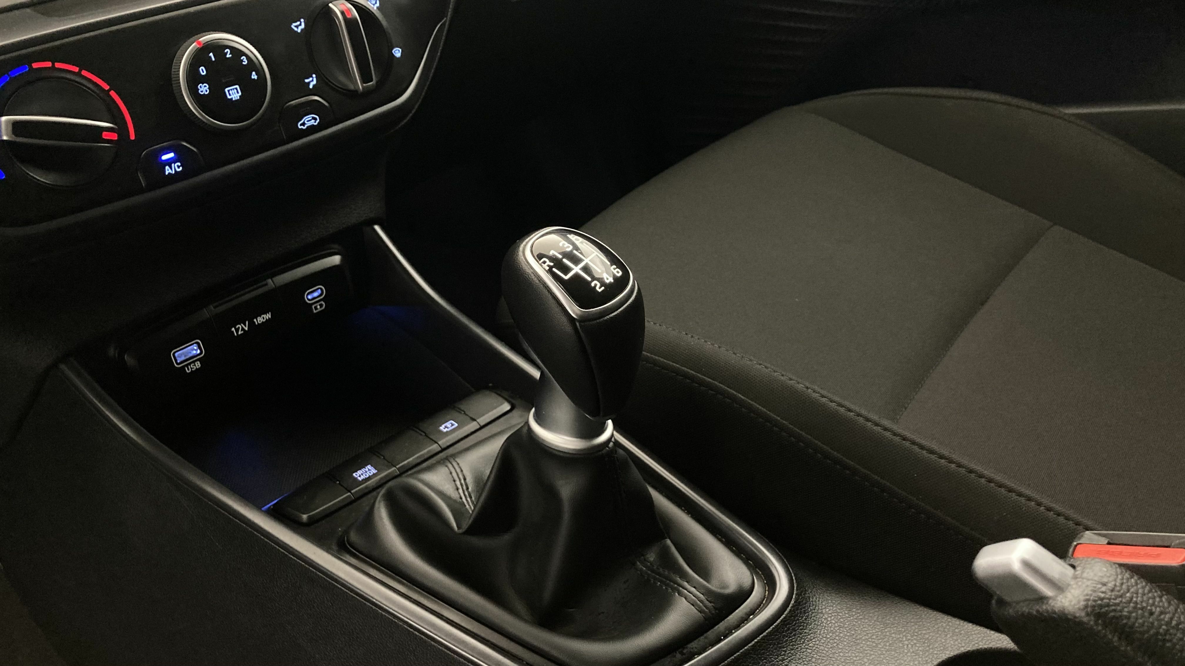 hyundai i20 klass 1.0 TGDI 100 2024 aurora gray 19