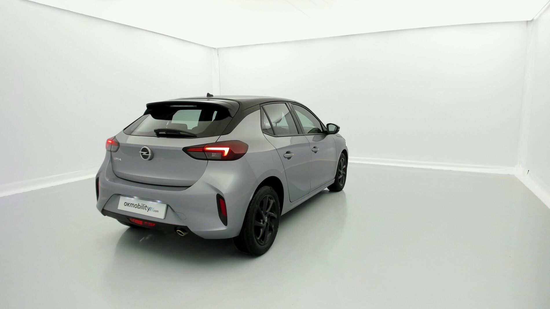 opel corsa gs 1.2T 100 2022 gris artense 10