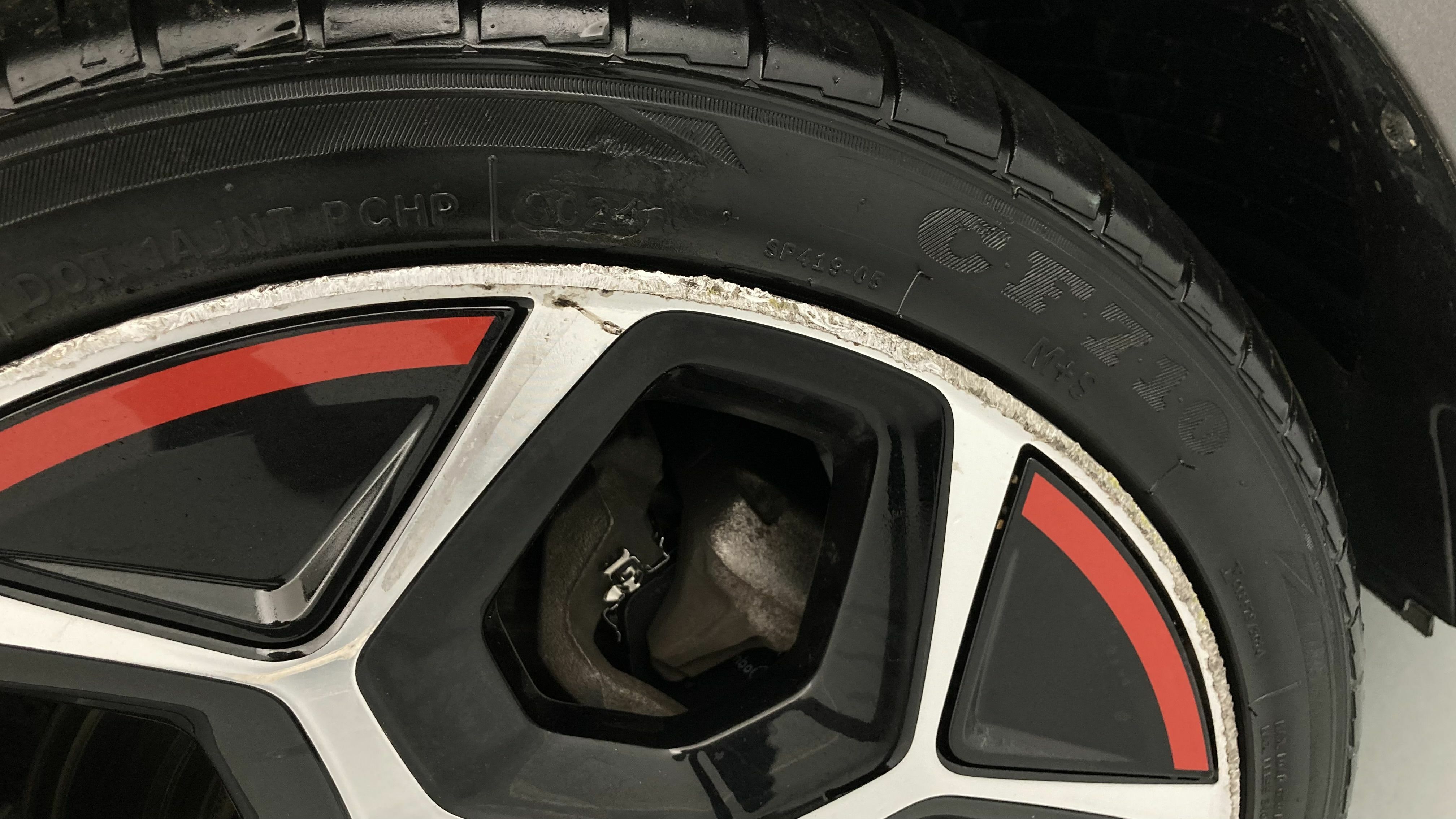 opel astra gs line 1.5D 130 AT 2022 vulkan grey / negro 35