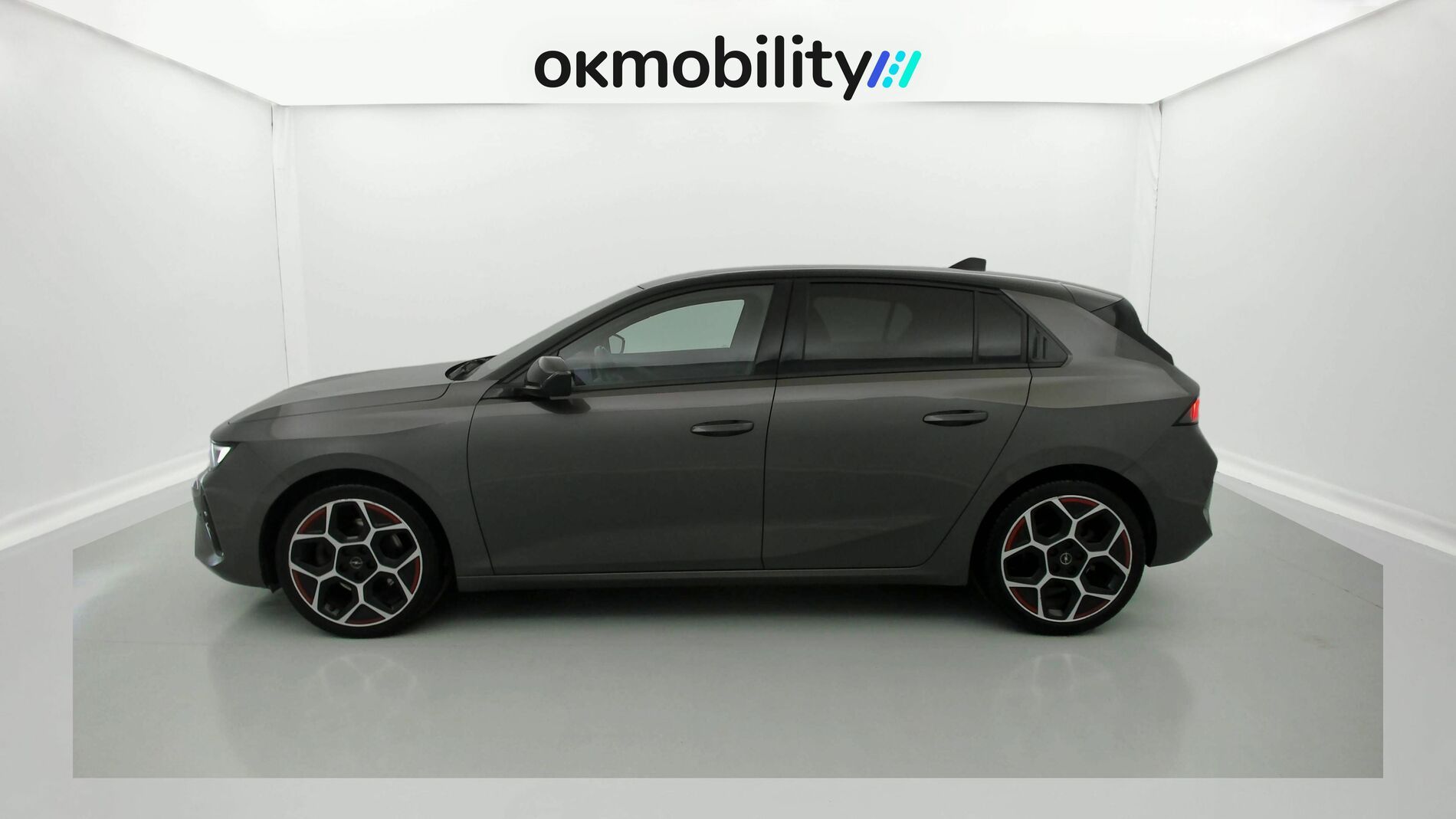 opel astra gs line 1.5D 130 AT 2022 vulkan grey / negro 5