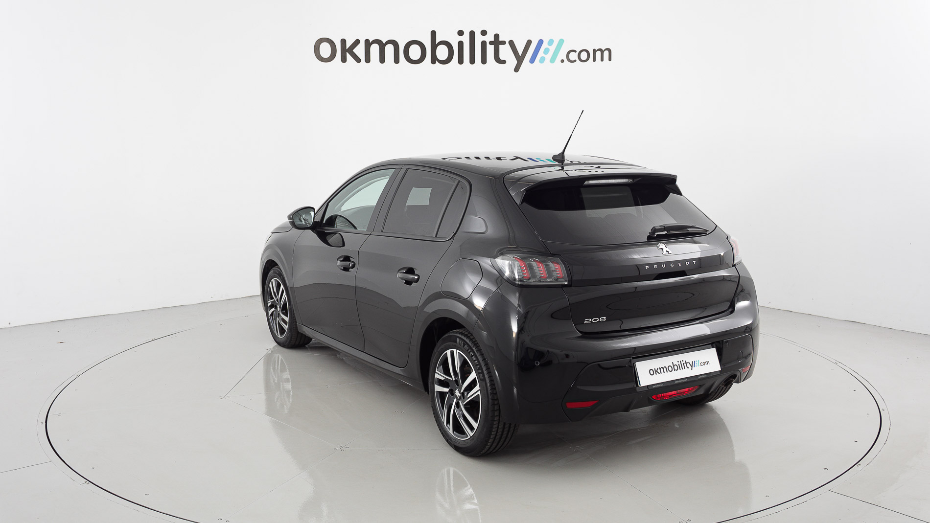 peugeot 208 allure 1.2 PURETECH 100 2023 negro perla nera (metalizado) 10