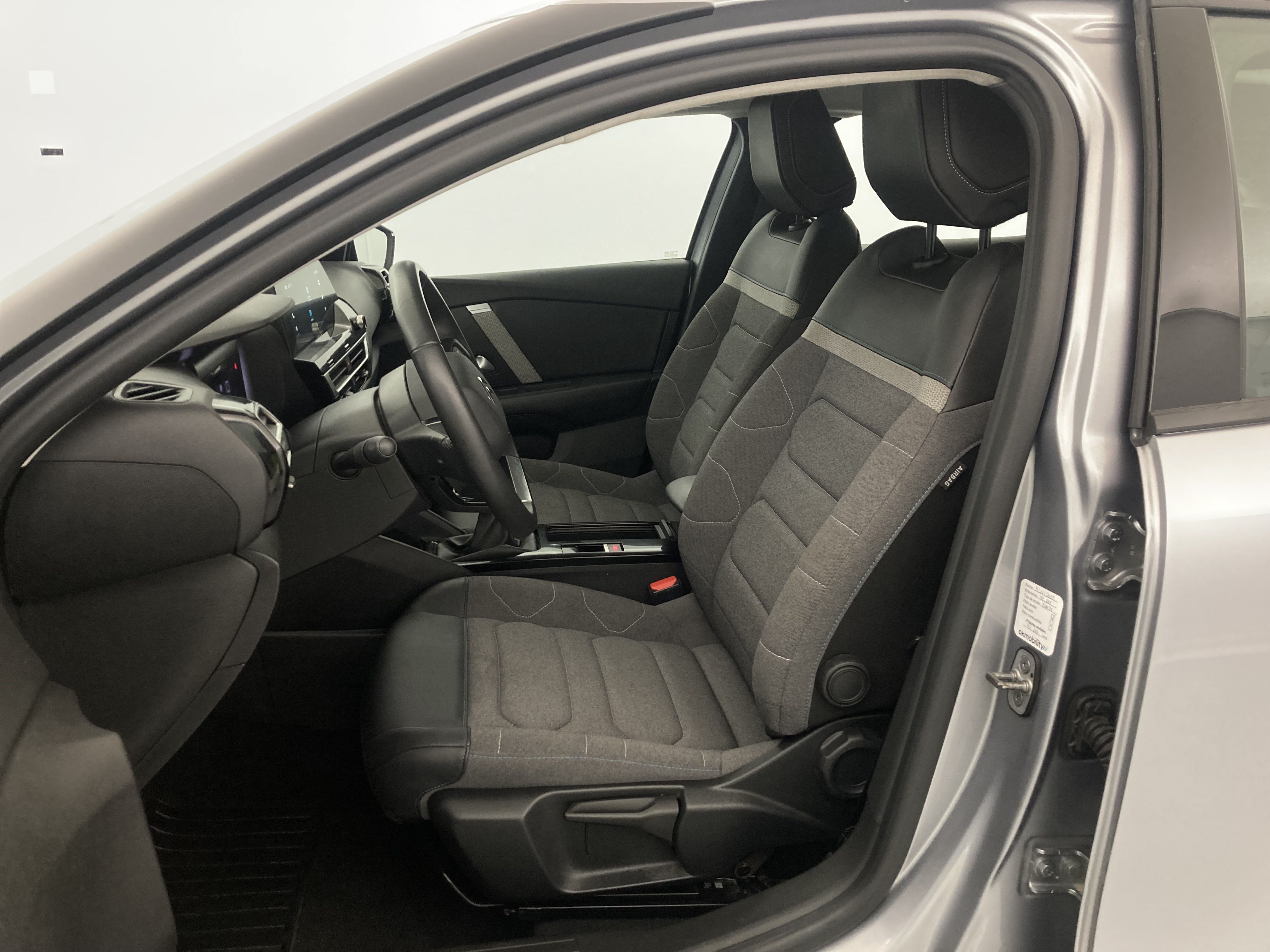 citroen c4 feel pack 1.2 PURETECH 130 2023 gris acero 19