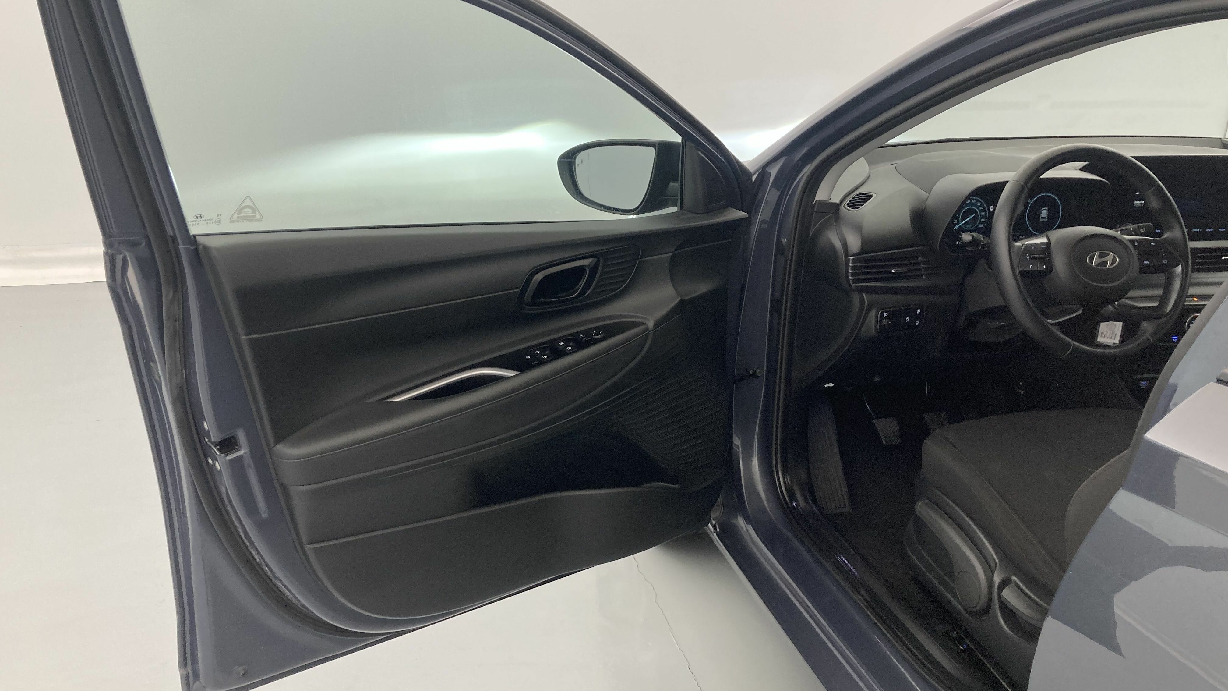 hyundai i20 klass 1.0 TGDI 100 2024 aurora gray 12