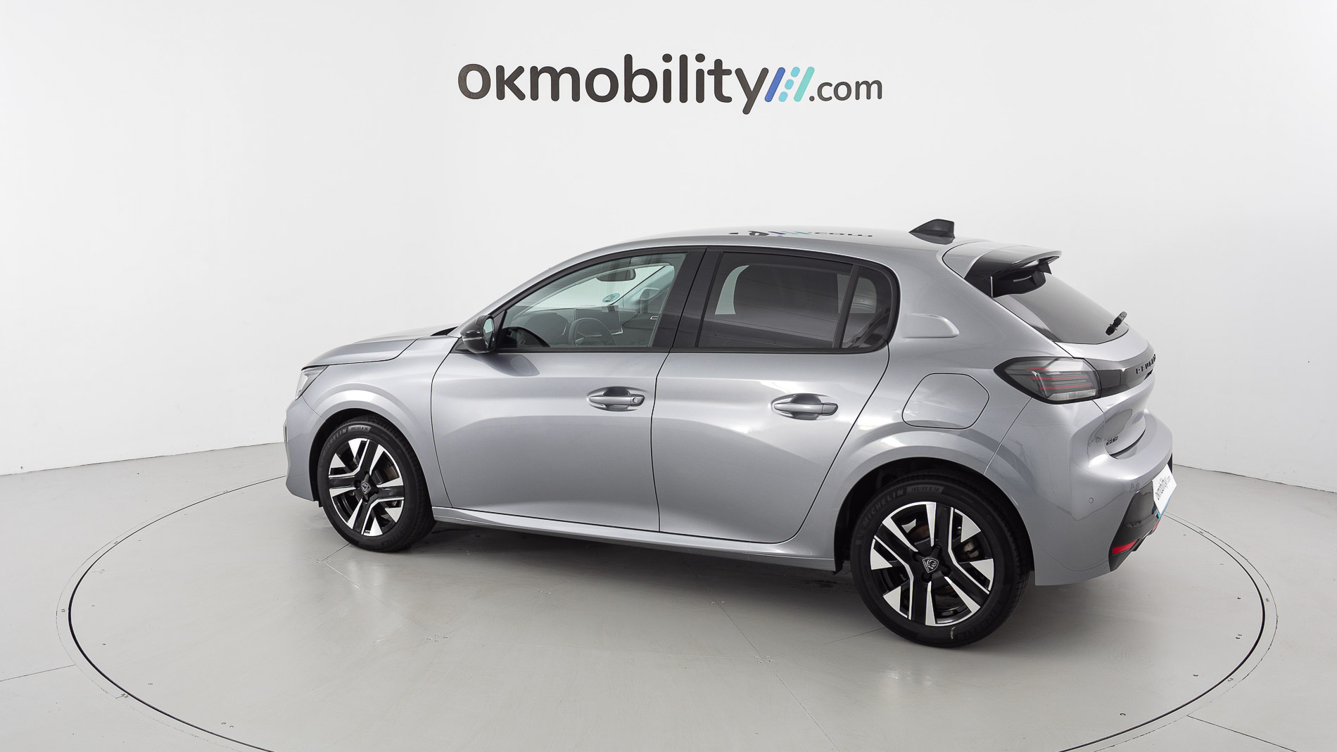 peugeot 208 allure 1.2 PURETECH 100 2024 gris artense 9