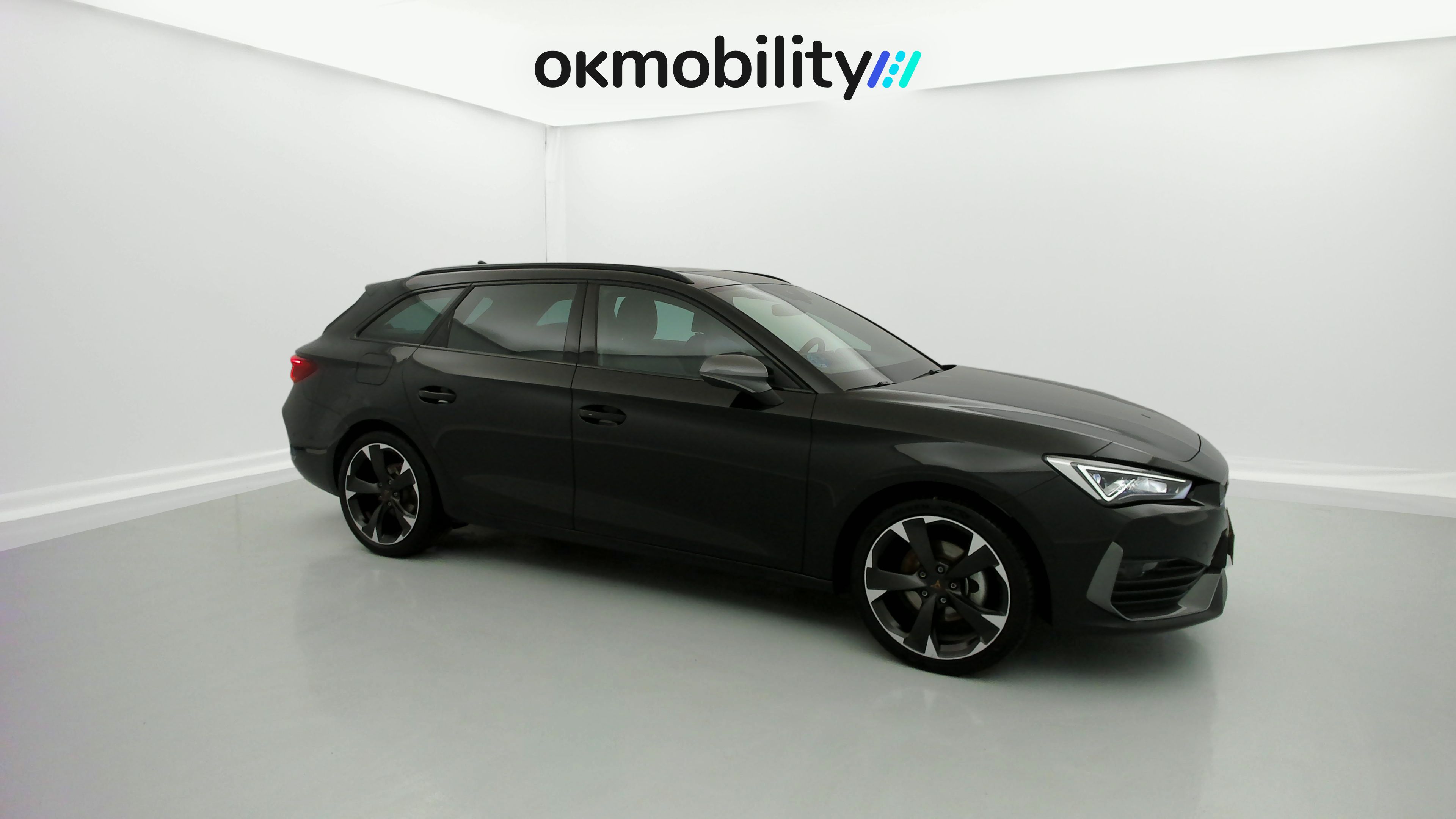 cupra leon st nv 1.5 ETSI 150 DSG 2024 negro midnight 4