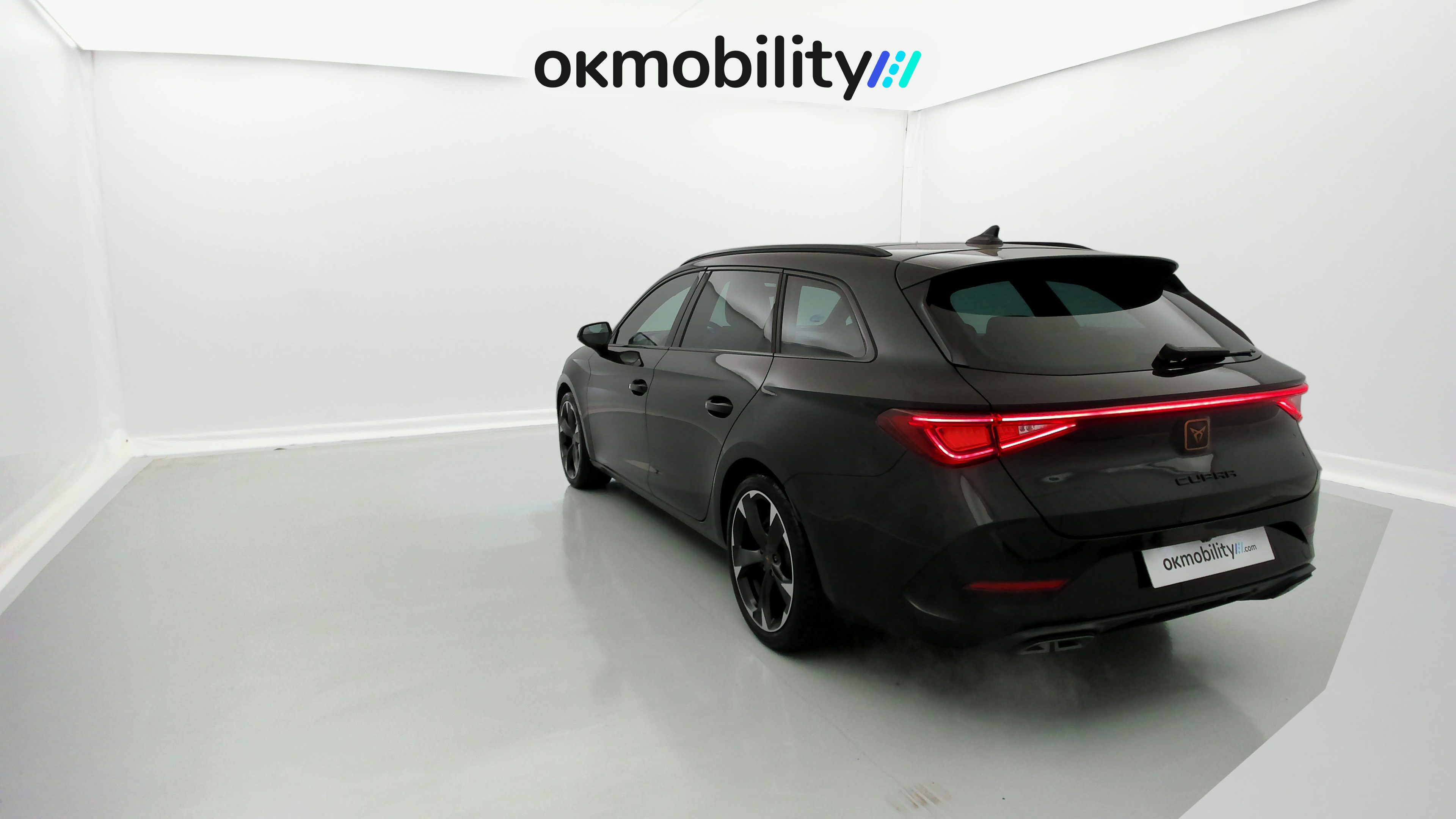 cupra leon st nv 1.5 ETSI 150 DSG 2024 negro midnight 11