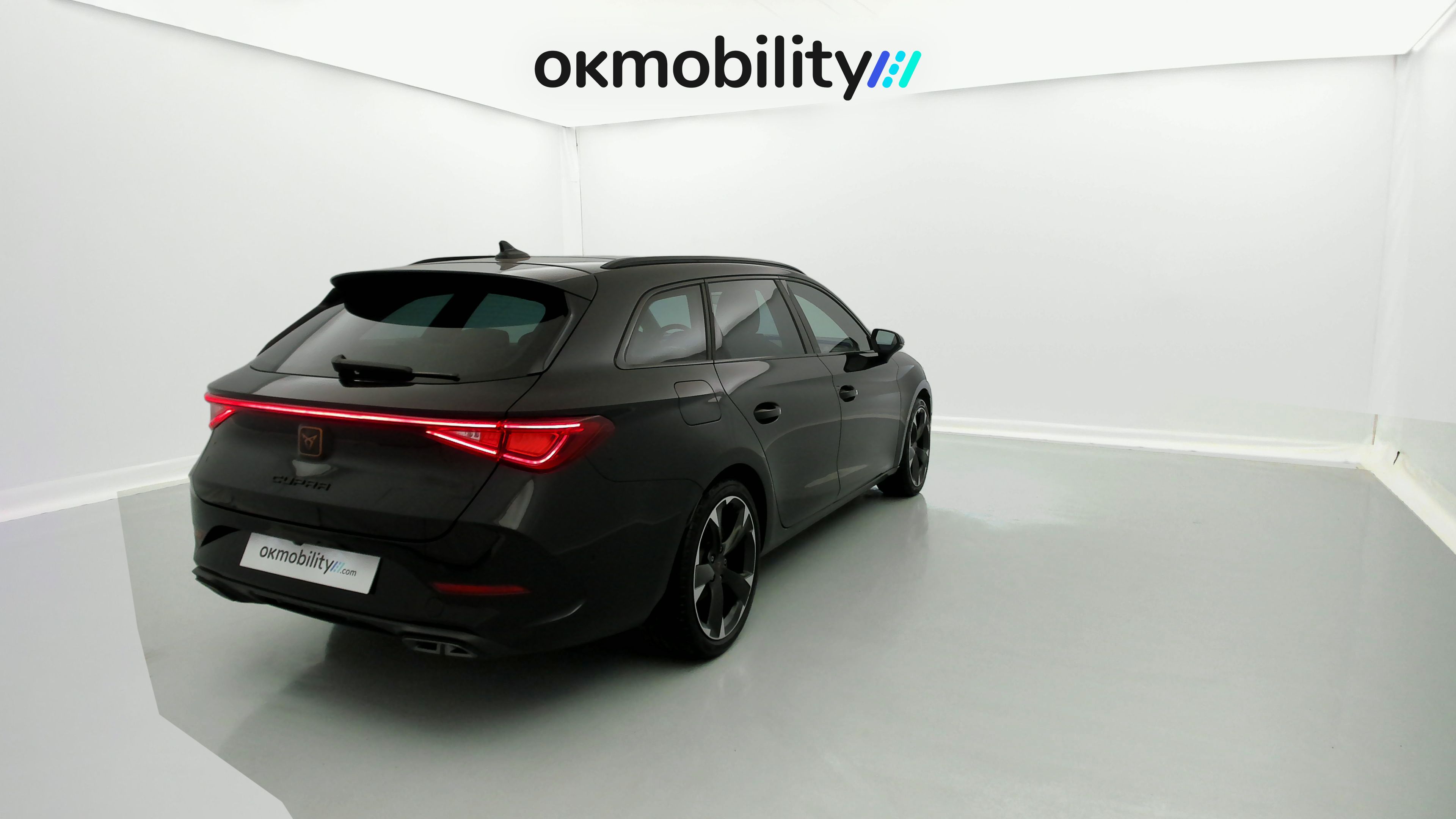 cupra leon st nv 1.5 ETSI 150 DSG 2024 negro midnight 13