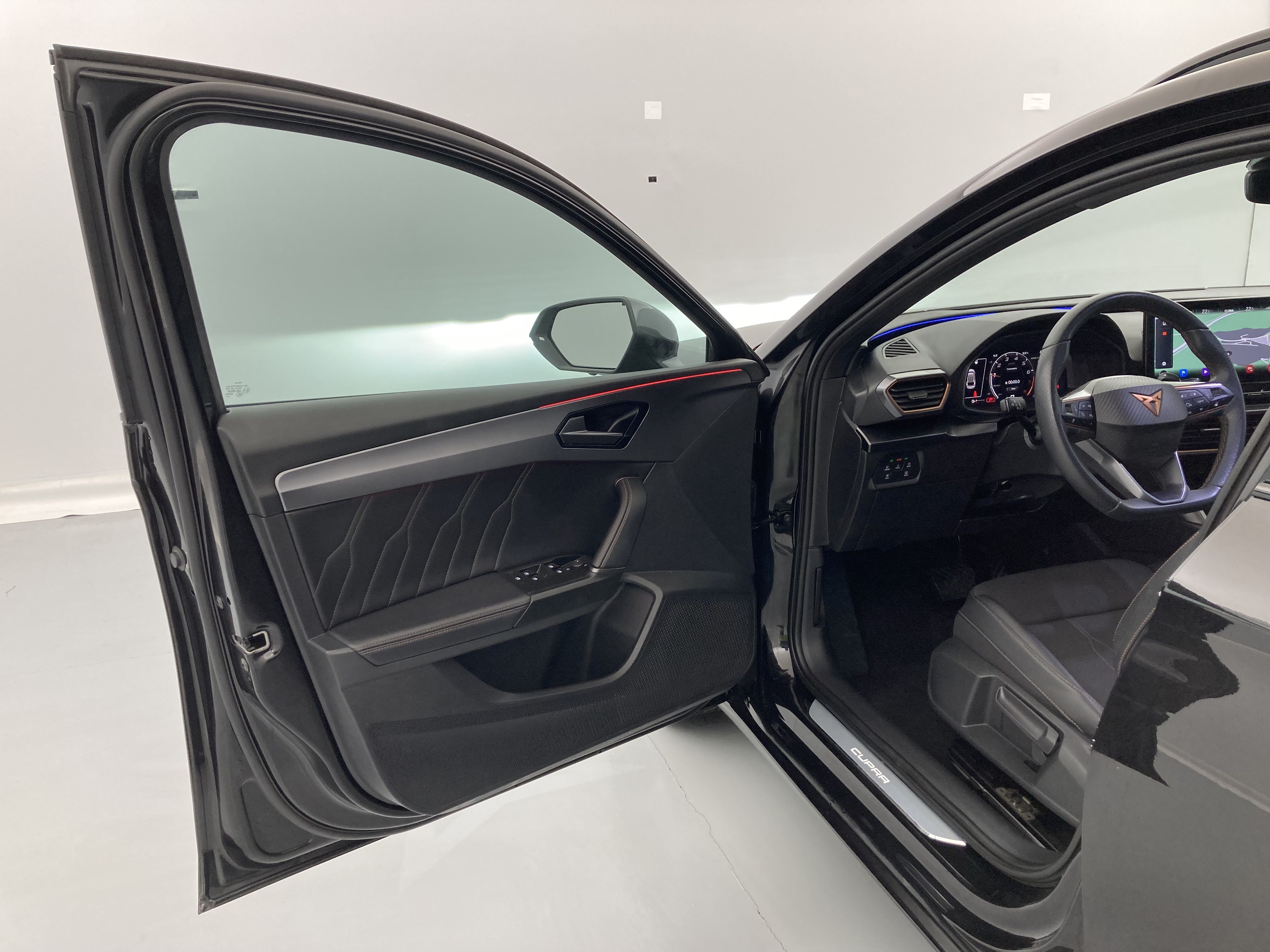 cupra leon st nv 1.5 ETSI 150 DSG 2024 negro midnight 21