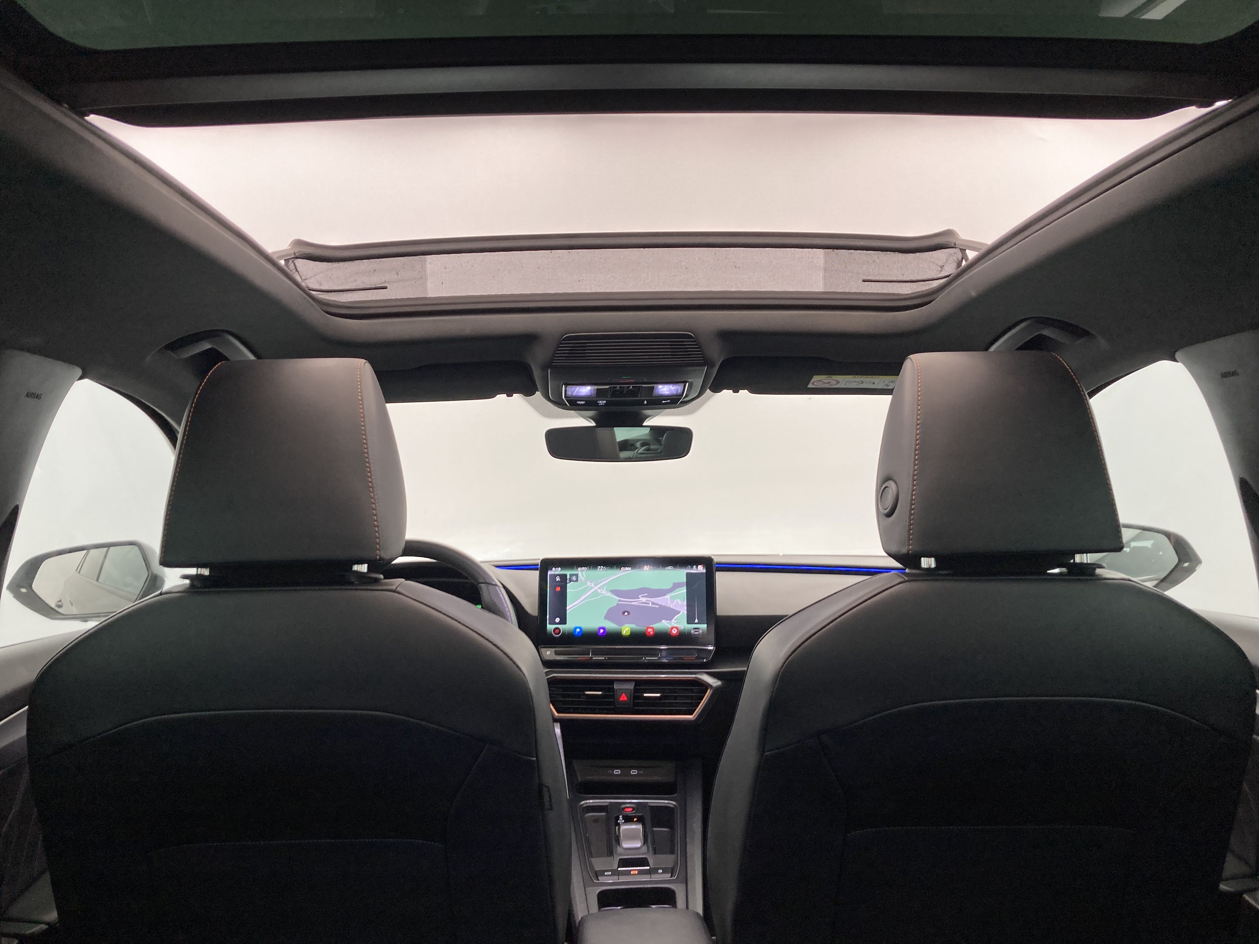 cupra leon st nv 1.5 ETSI 150 DSG 2024 negro midnight 27