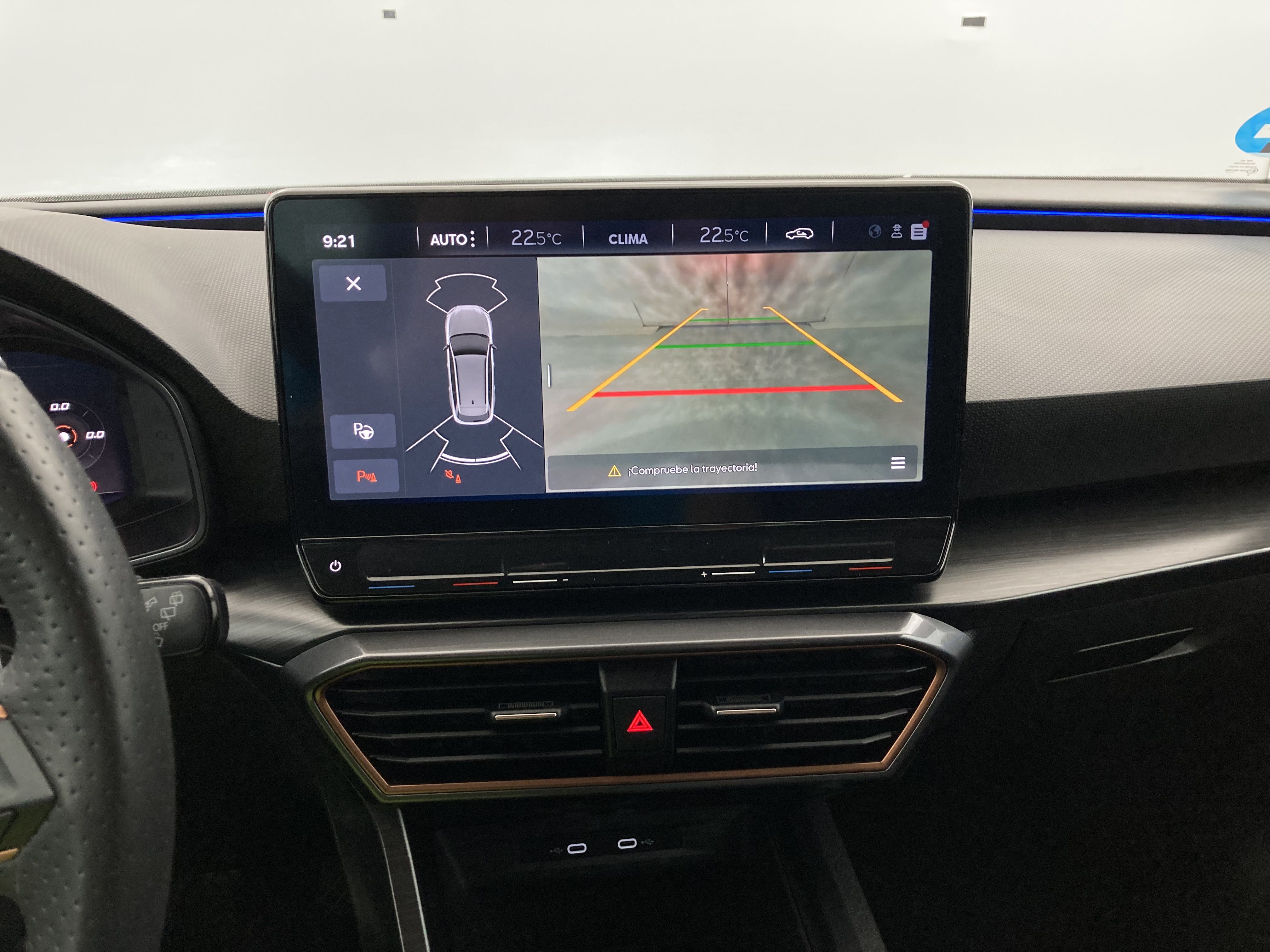 cupra leon st nv 1.5 ETSI 150 DSG 2024 negro midnight 28