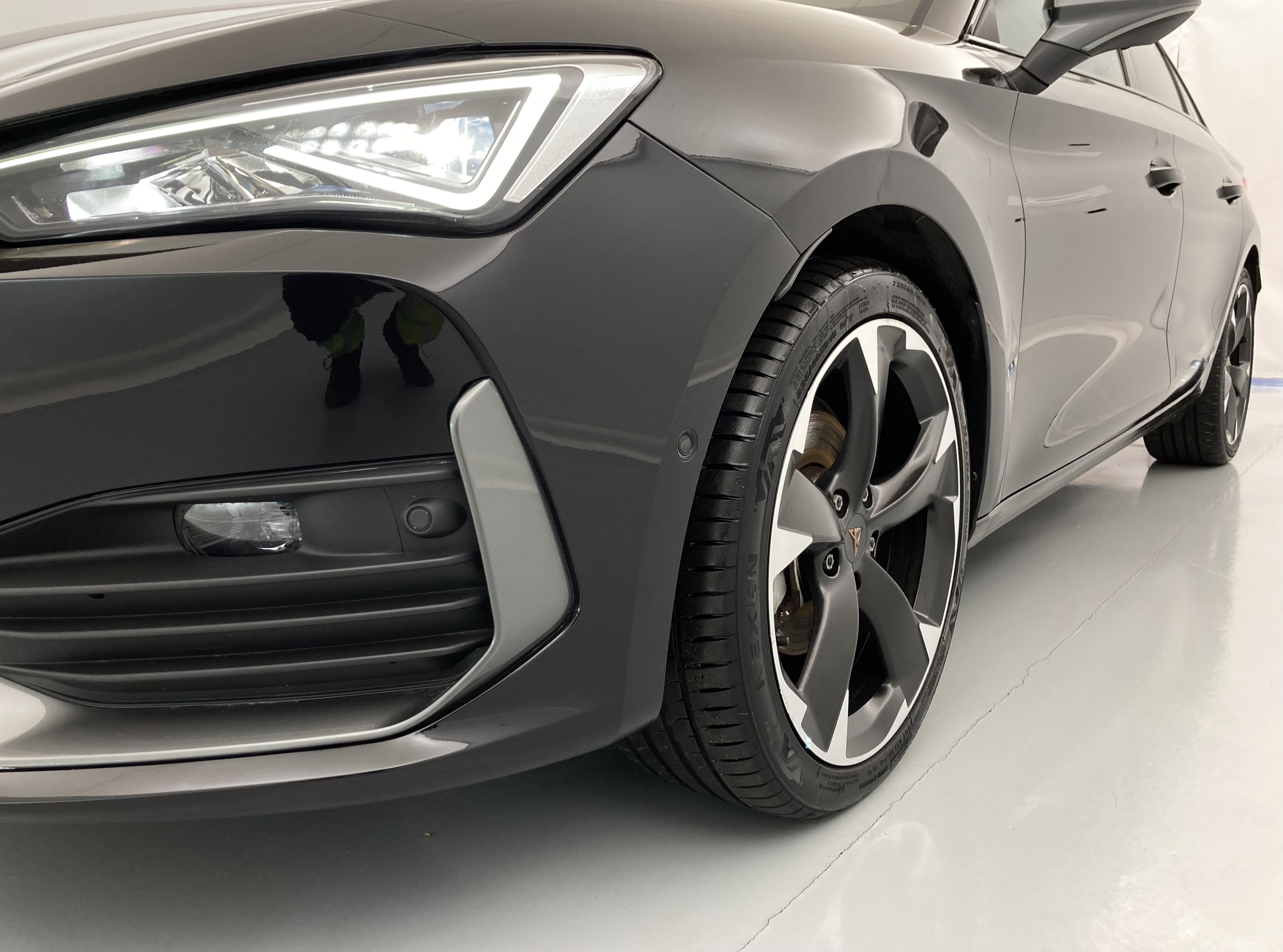 cupra leon st nv 1.5 ETSI 150 DSG 2024 negro midnight 29