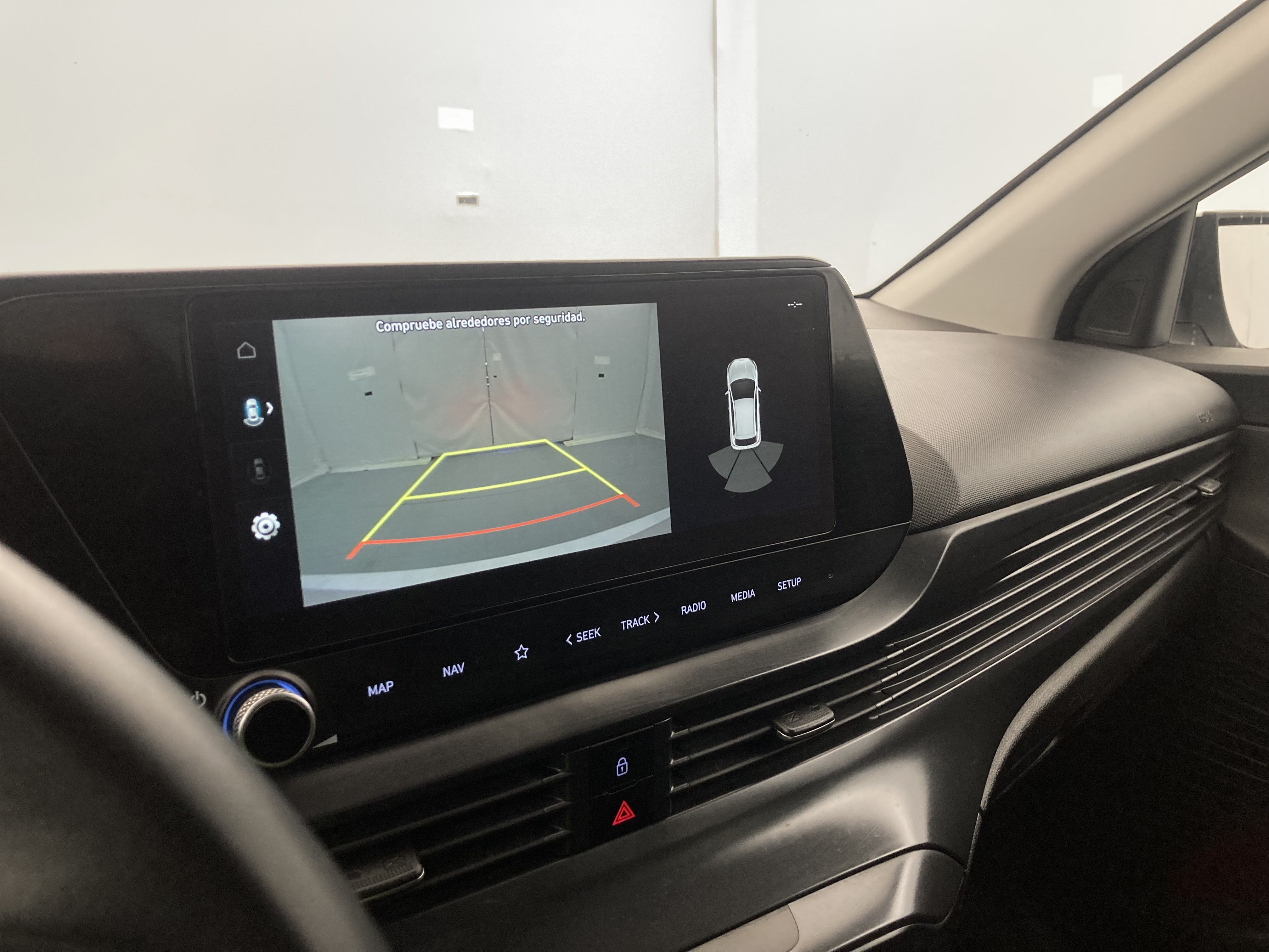 hyundai i20 klass 1.0 TGDI 100 2024 atlas white 15