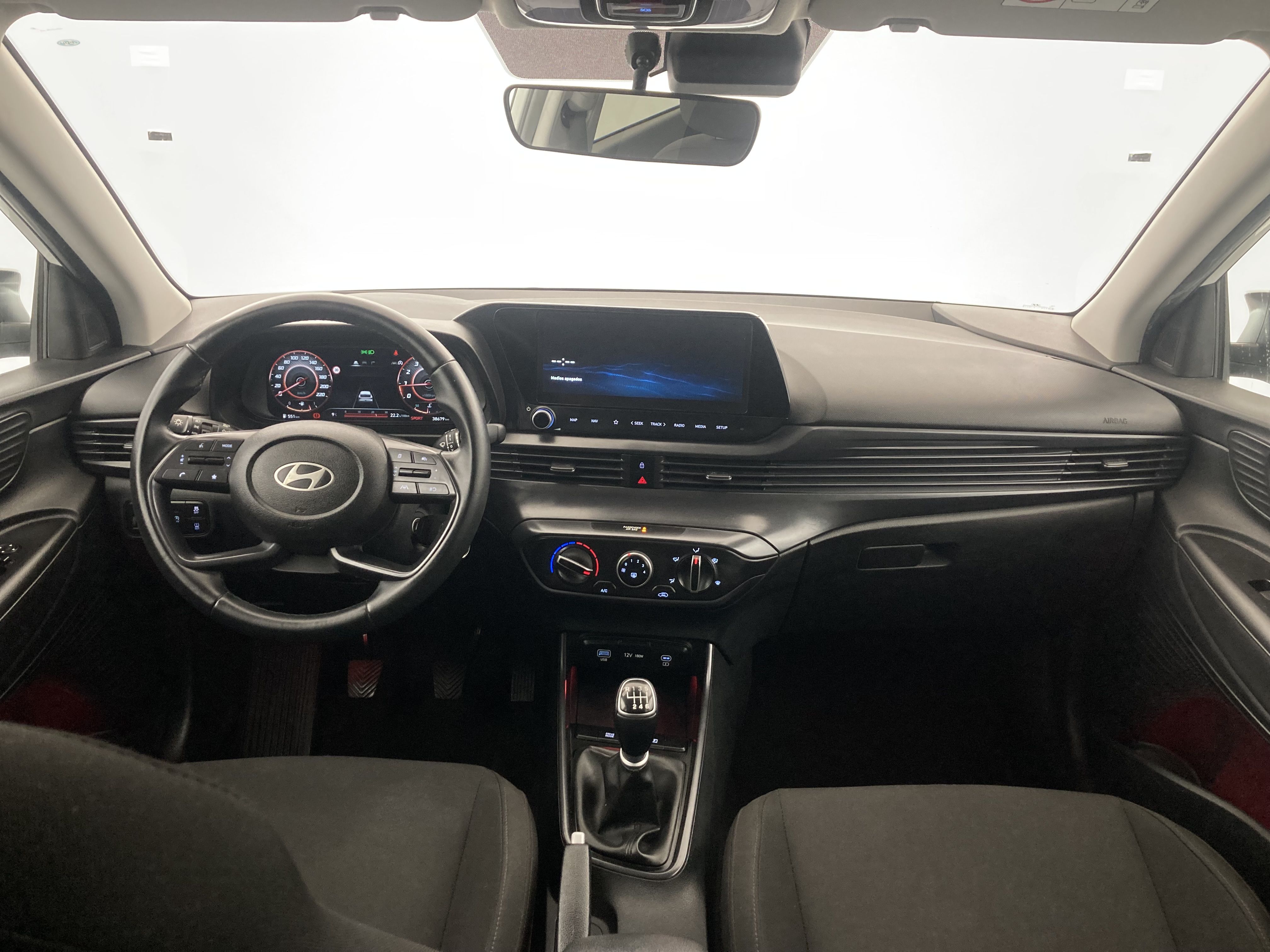 hyundai i20 klass 1.0 TGDI 100 2024 atlas white 30