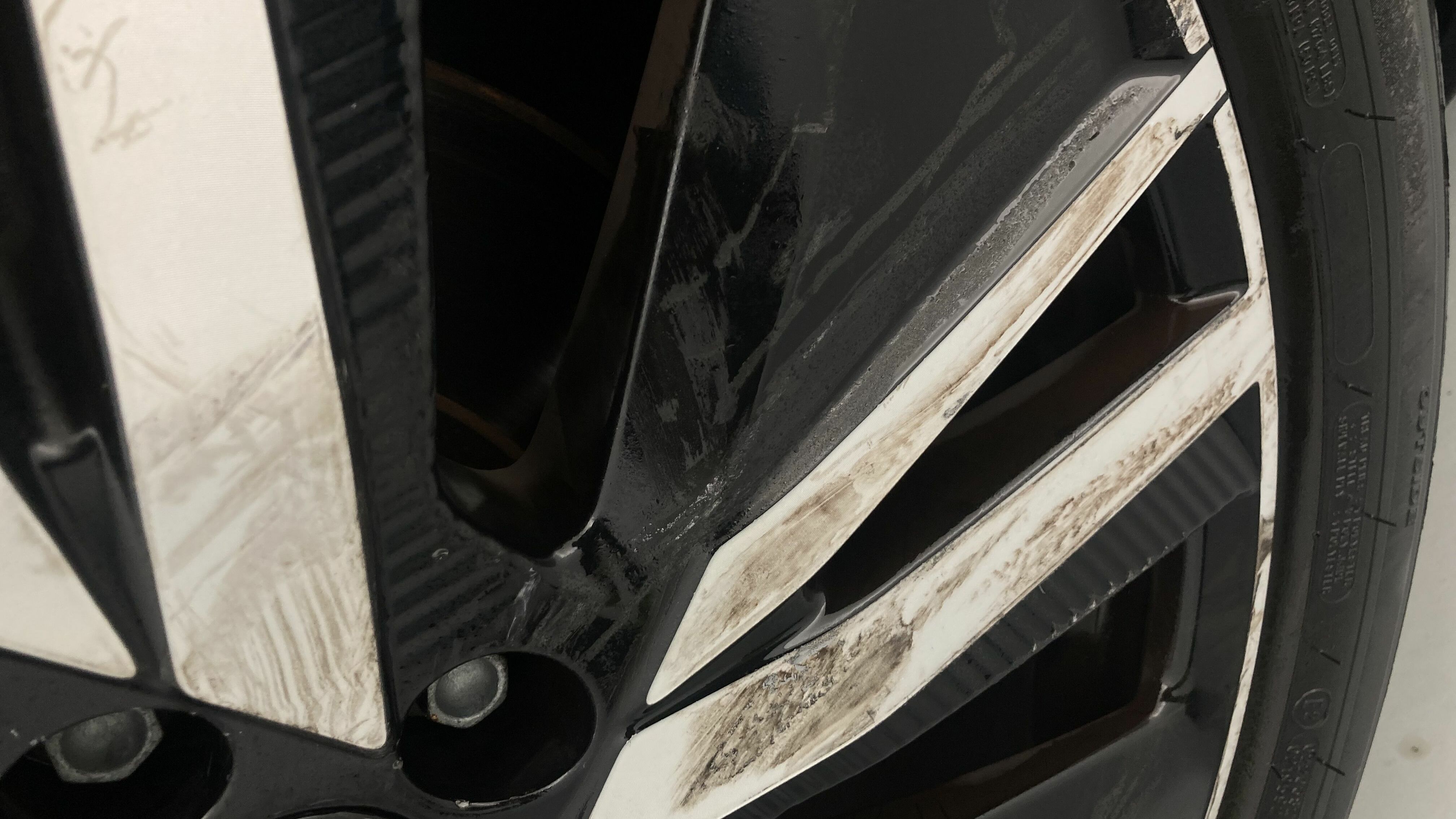 peugeot 3008 gt pack 1.6 HYBRID 300 EAT PHEV 2022 gris artense / negro 30