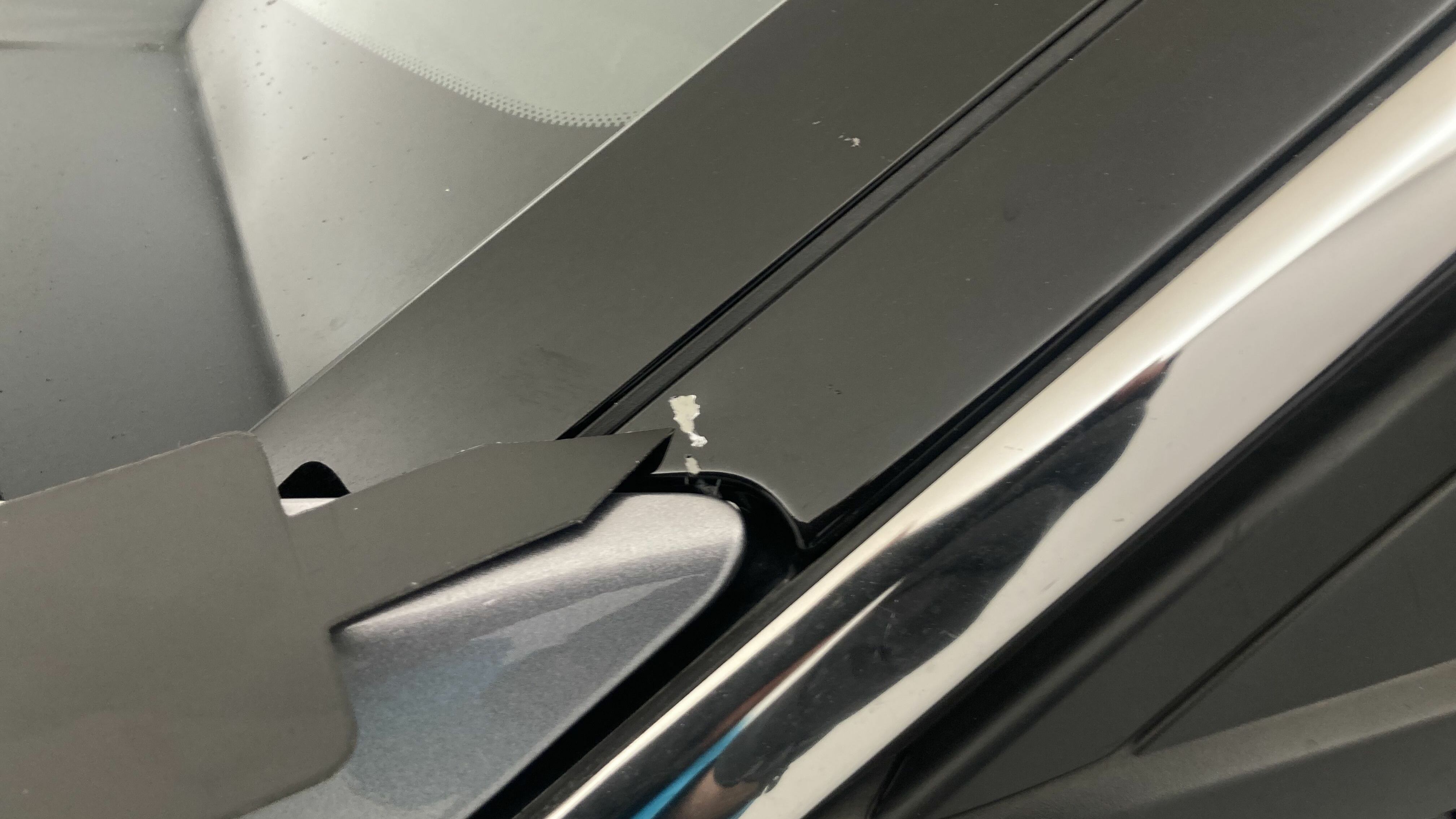 peugeot 3008 gt pack 1.6 HYBRID 300 EAT PHEV 2022 gris artense / negro 31