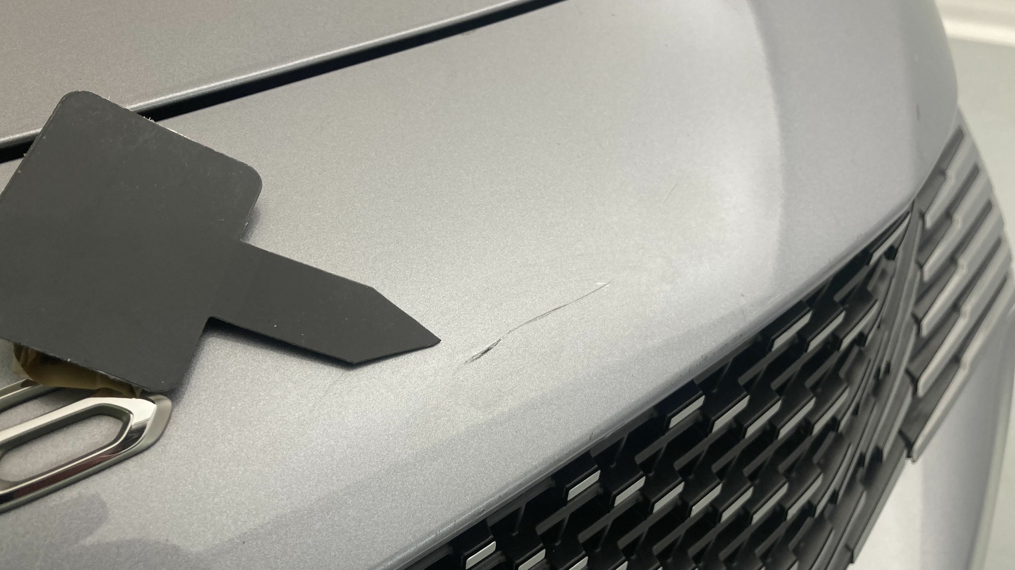 peugeot 3008 gt pack 1.6 HYBRID 300 EAT PHEV 2022 gris artense / negro 32