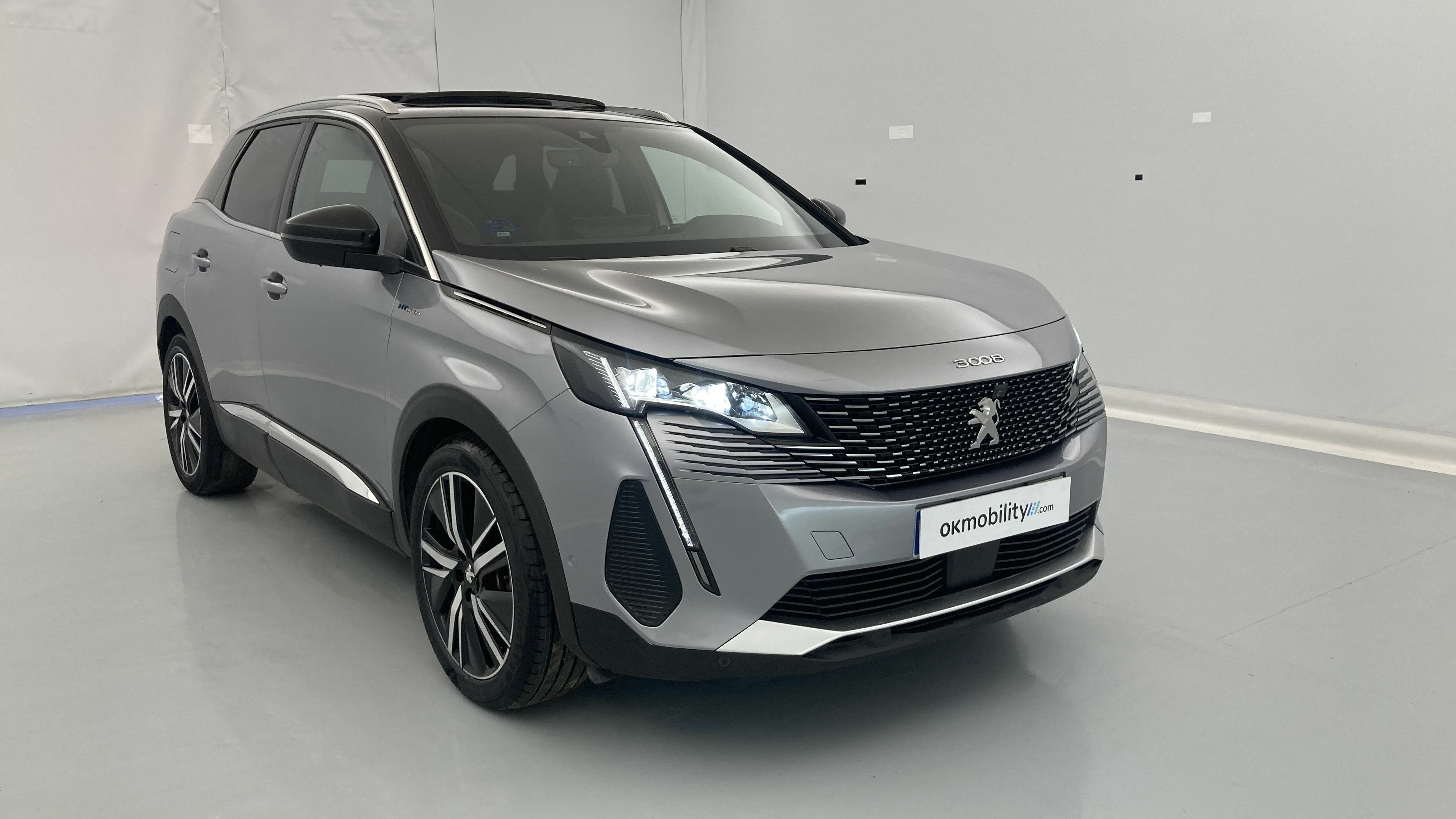 peugeot 3008 gt pack 1.6 HYBRID 300 EAT PHEV 2022 gris artense / negro 22
