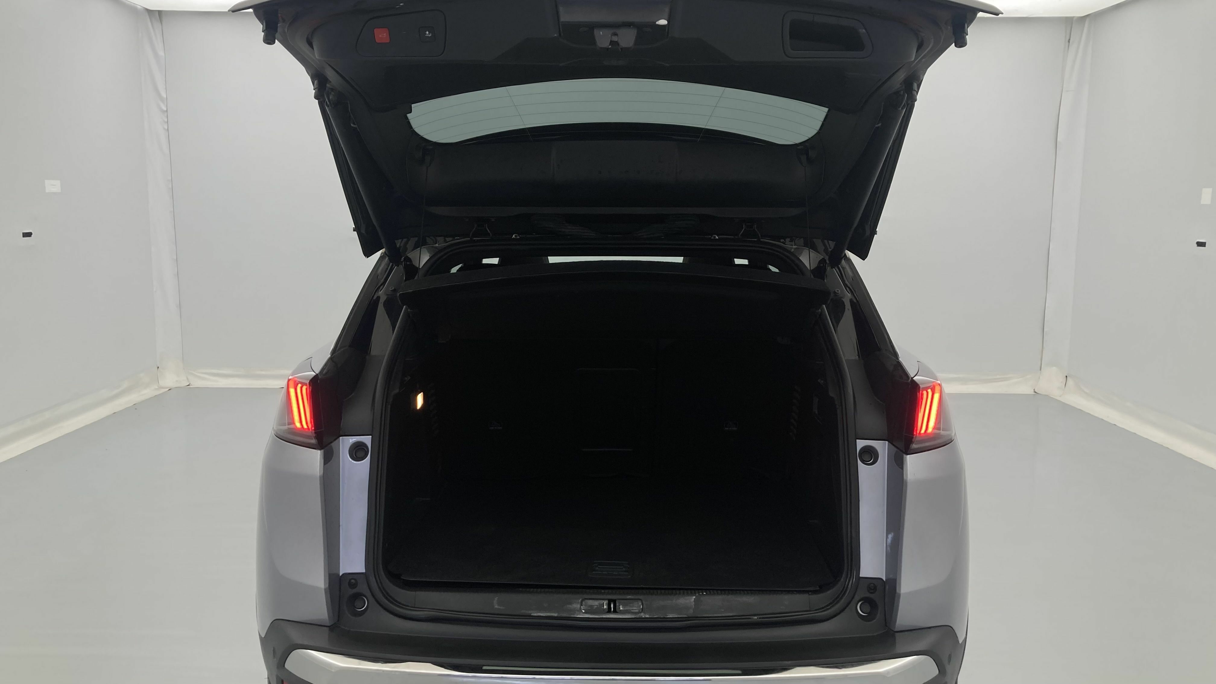 peugeot 3008 gt pack 1.6 HYBRID 300 EAT PHEV 2022 gris artense / negro 23