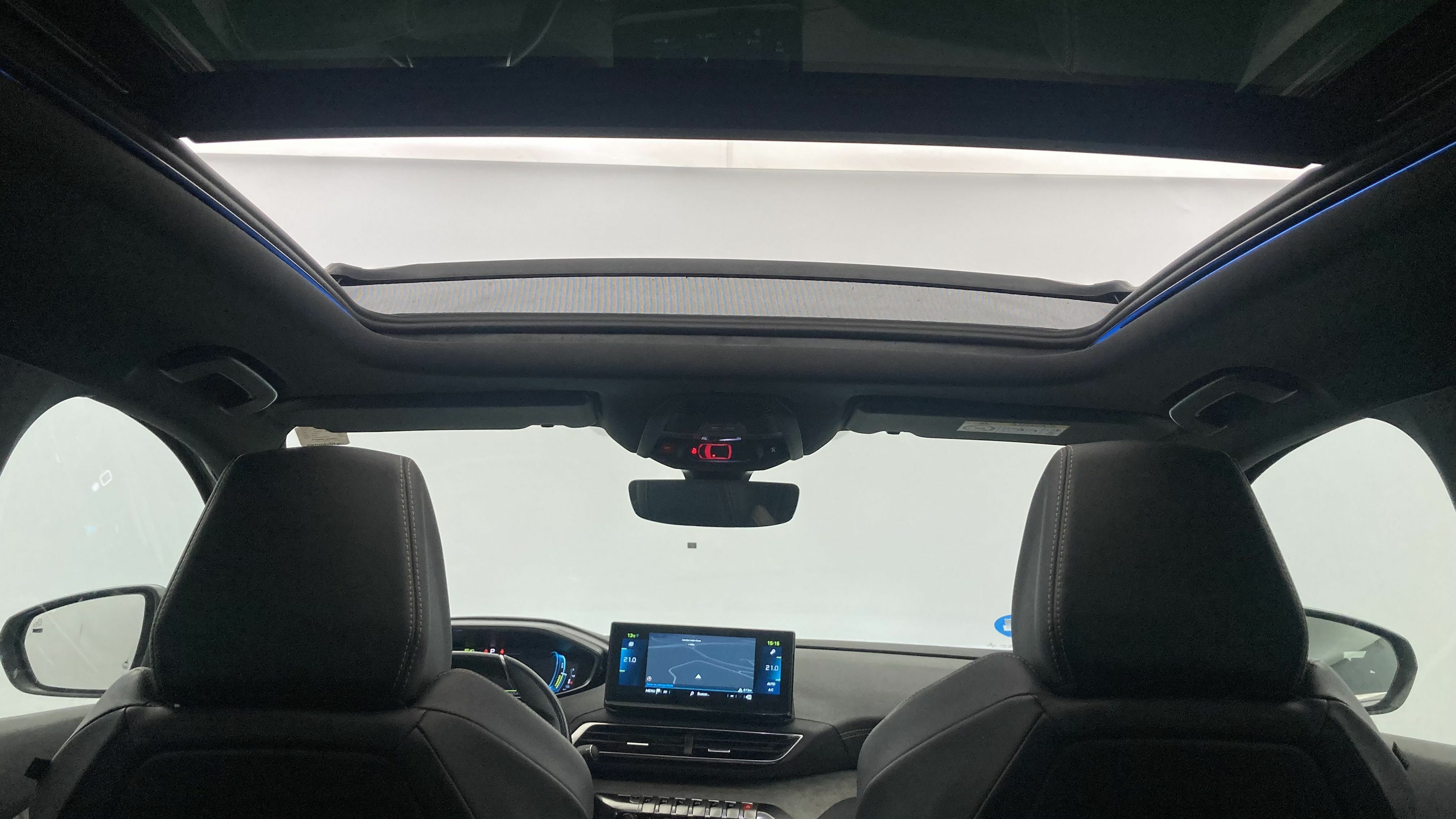 peugeot 3008 gt pack 1.6 HYBRID 300 EAT PHEV 2022 gris artense / negro 39