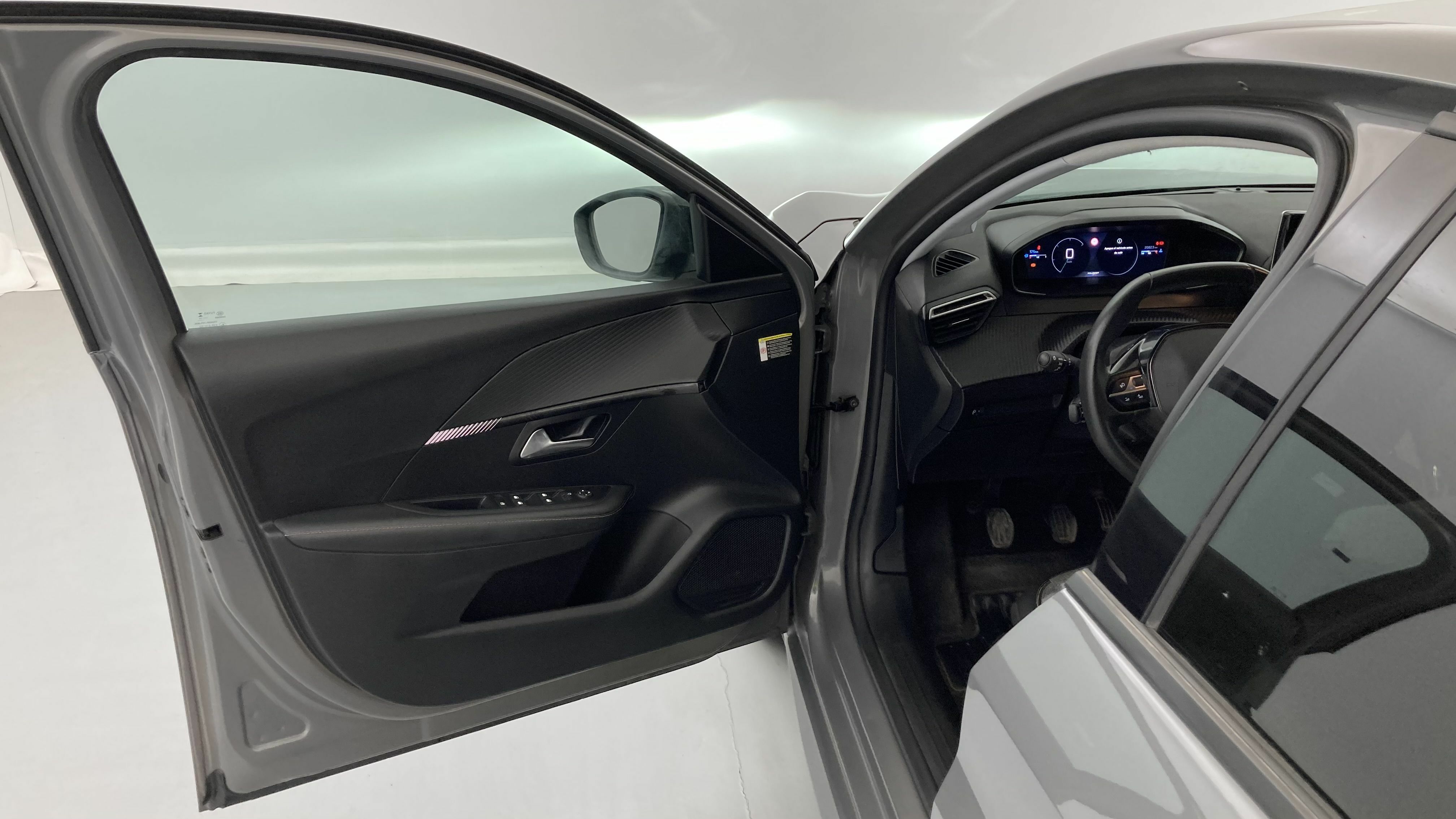 peugeot 208 allure 1.2 PURETECH 100 2024 gris selenium 13