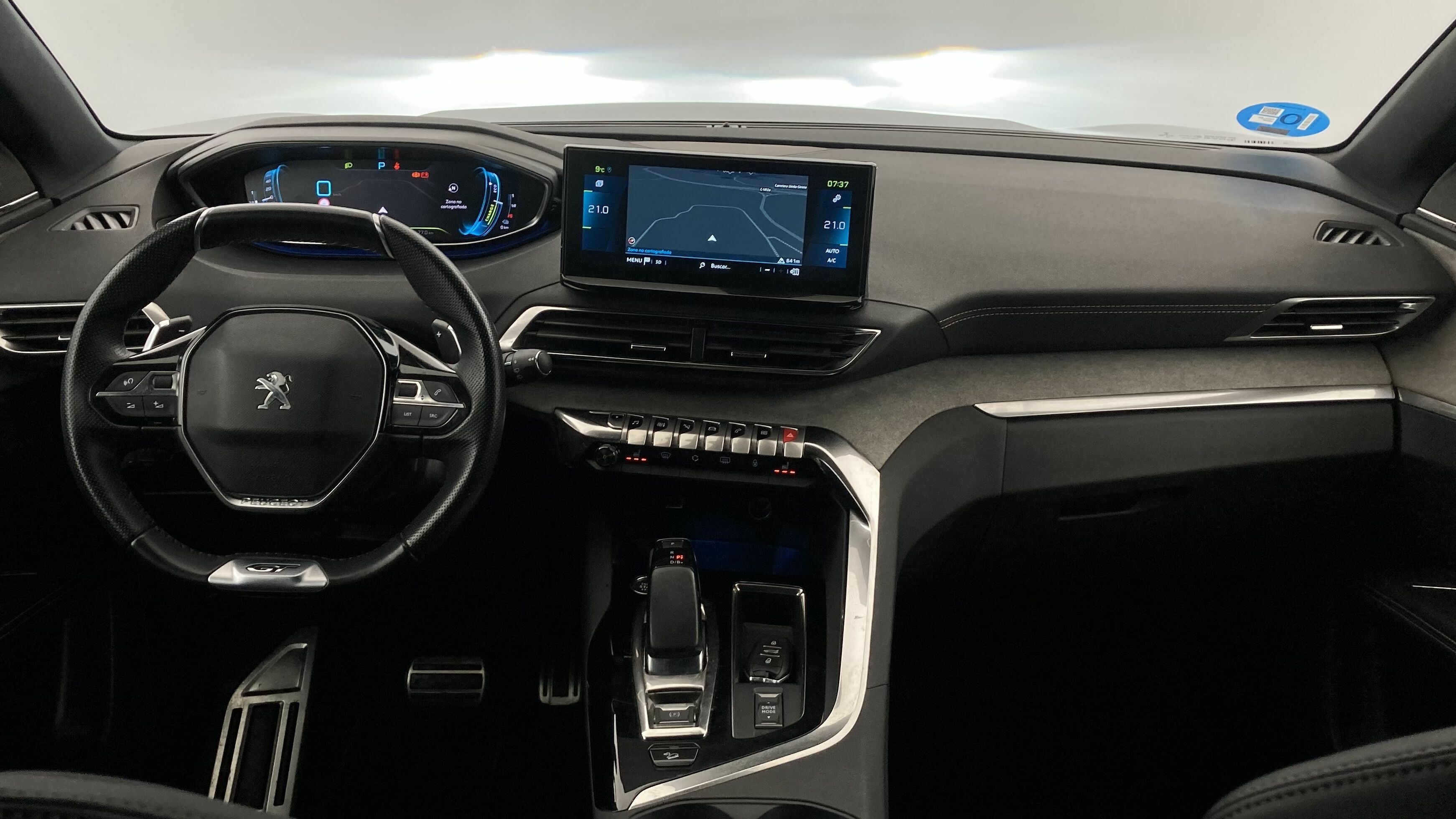 peugeot 3008 gt pack 1.6 HYBRID 300 EAT PHEV 2022 gris artense / negro 15