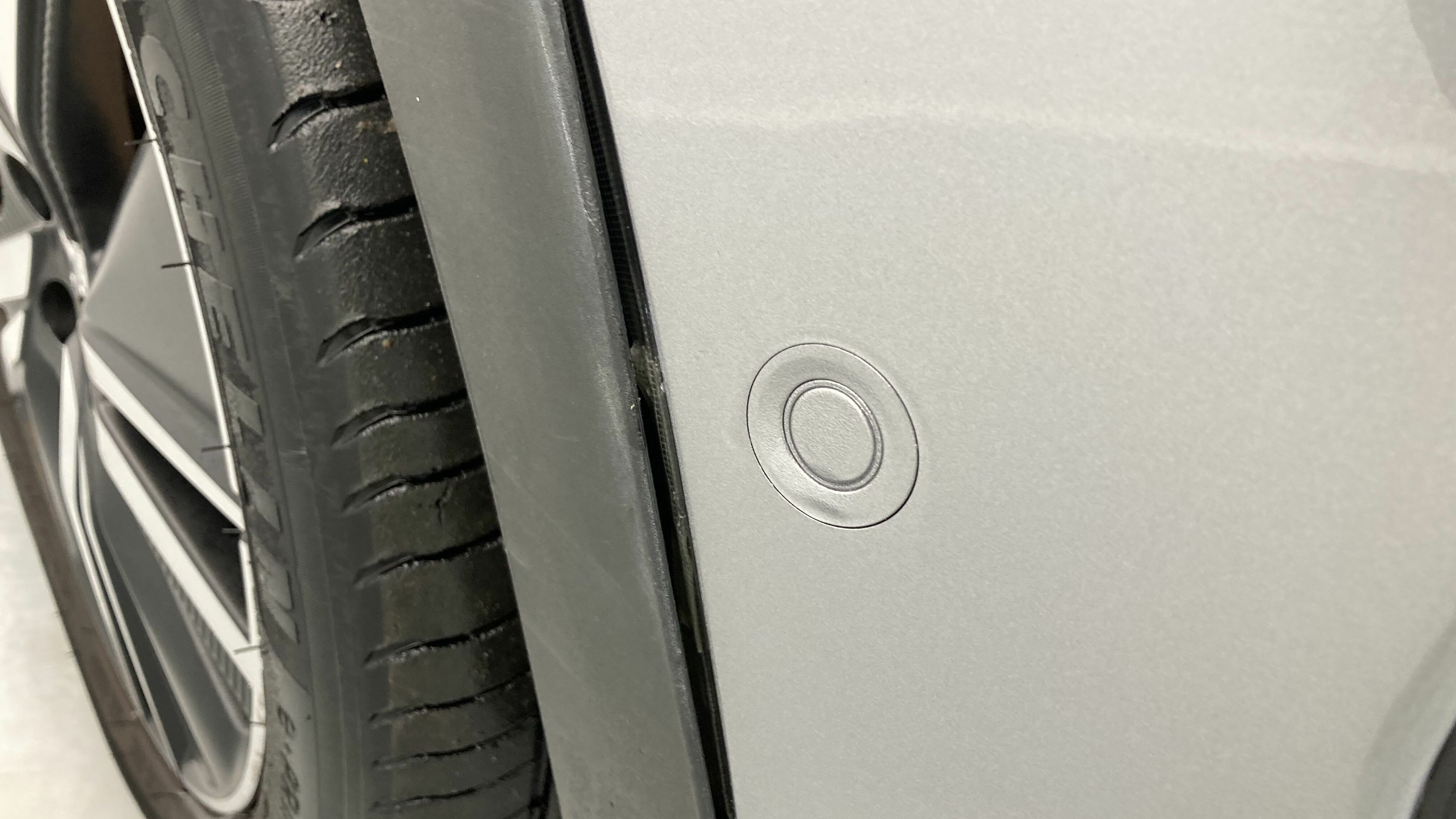 peugeot 3008 gt pack 1.6 HYBRID 300 EAT PHEV 2022 gris artense / negro 30