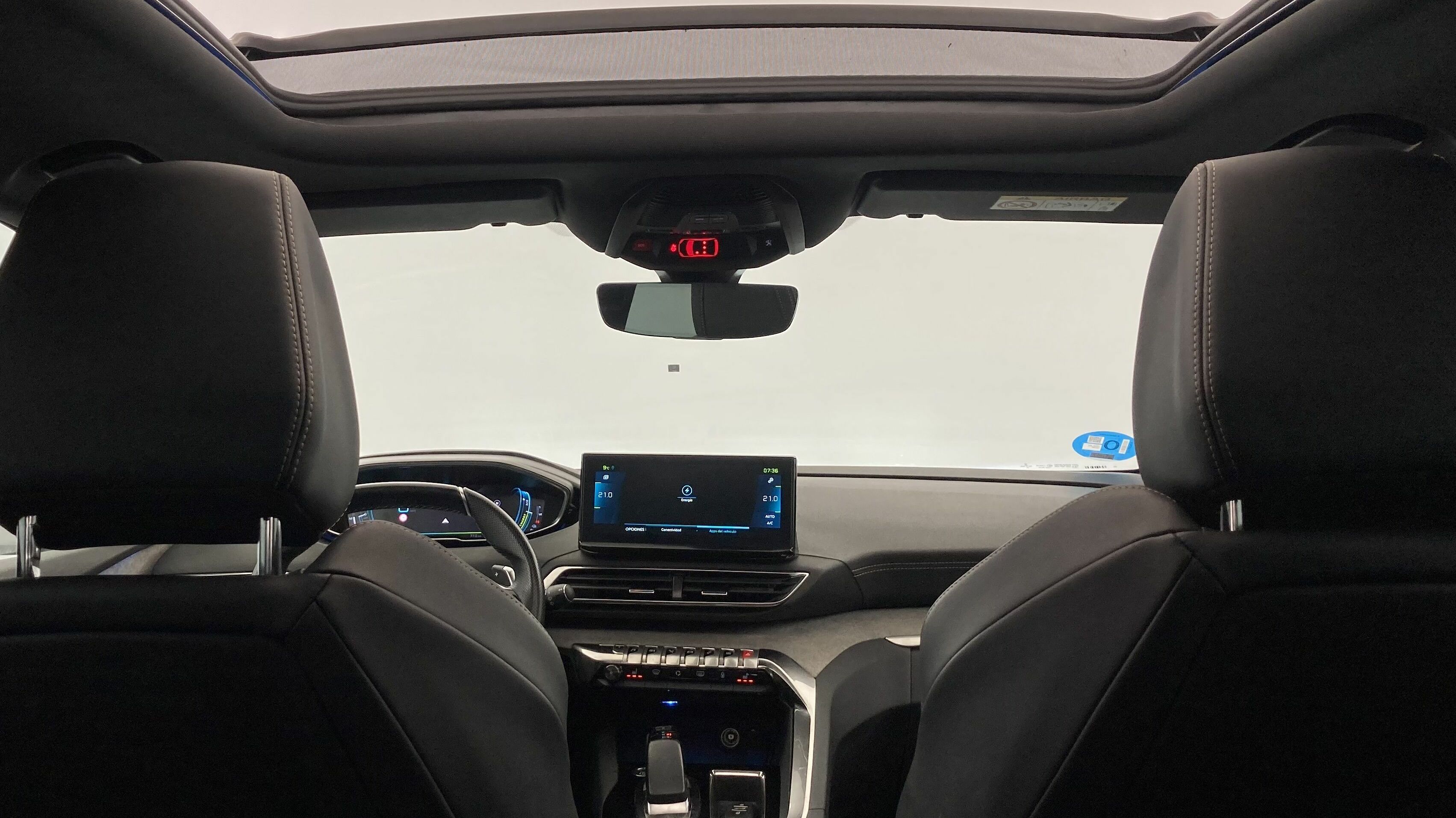 peugeot 3008 gt pack 1.6 HYBRID 300 EAT PHEV 2022 gris artense / negro 31