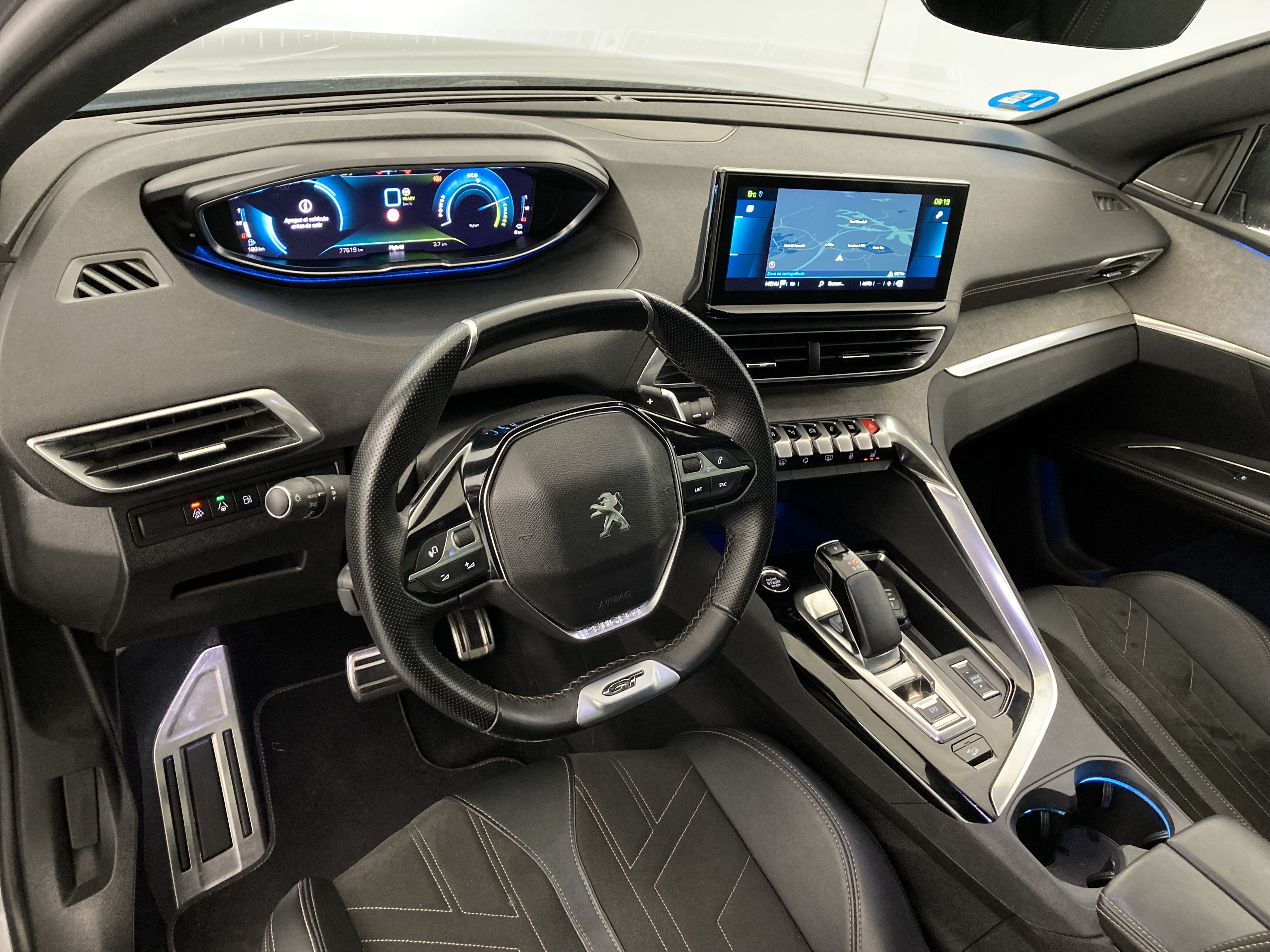 peugeot 3008 gt pack 1.6 HYBRID 300 EAT PHEV 2022 gris artense / negro 18