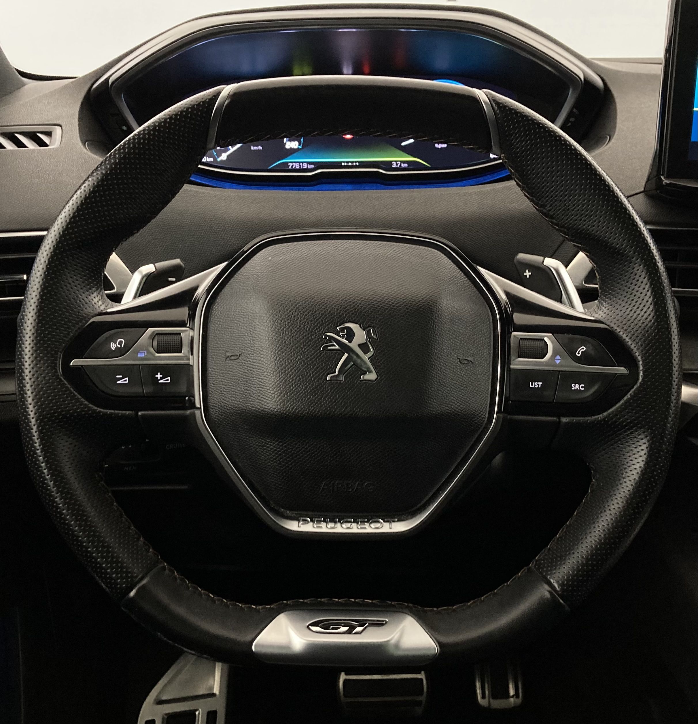 peugeot 3008 gt pack 1.6 HYBRID 300 EAT PHEV 2022 gris artense / negro 20