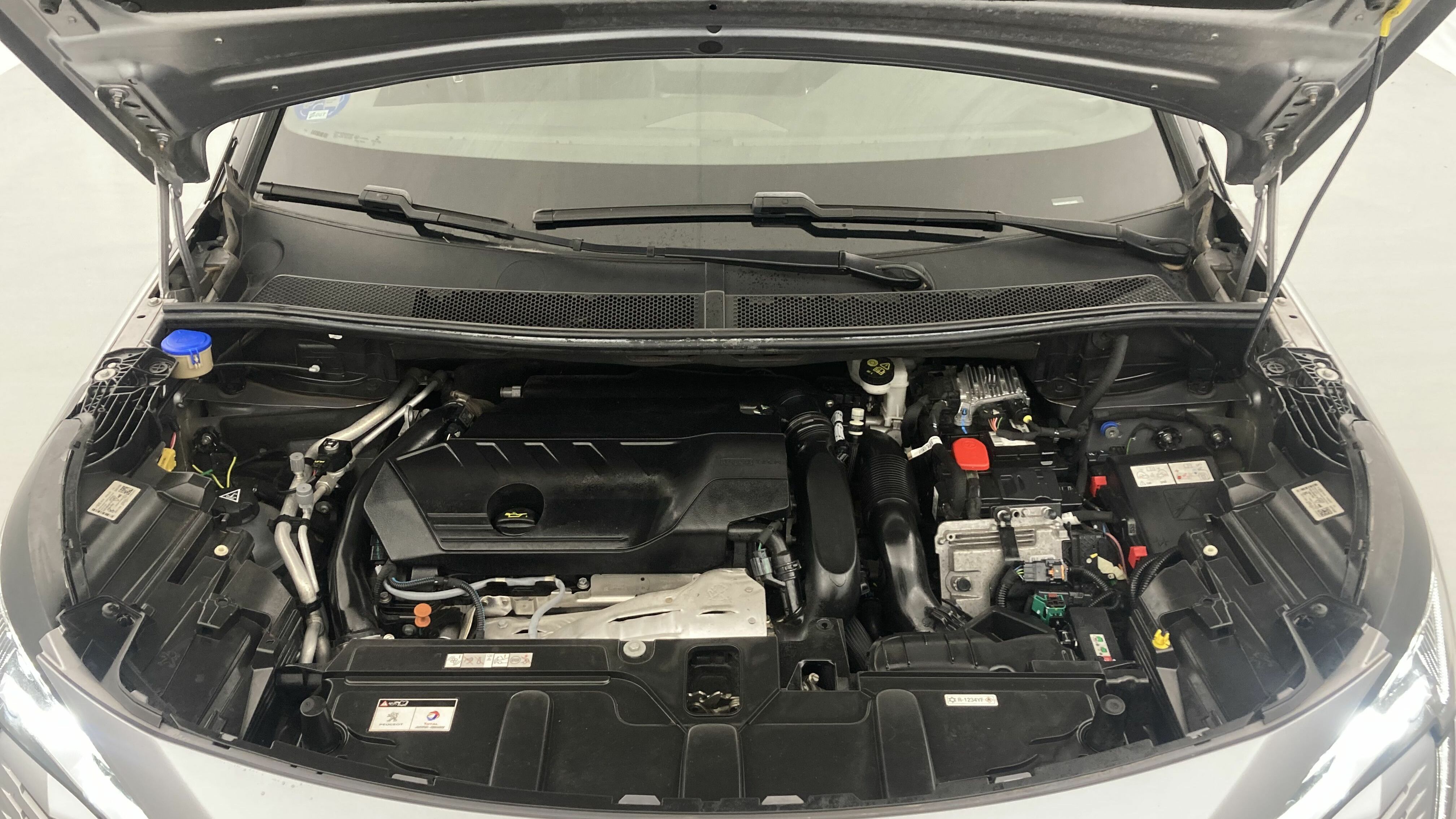 peugeot 3008 gt pack 1.6 HYBRID 300 EAT PHEV 2022 gris artense / negro 24