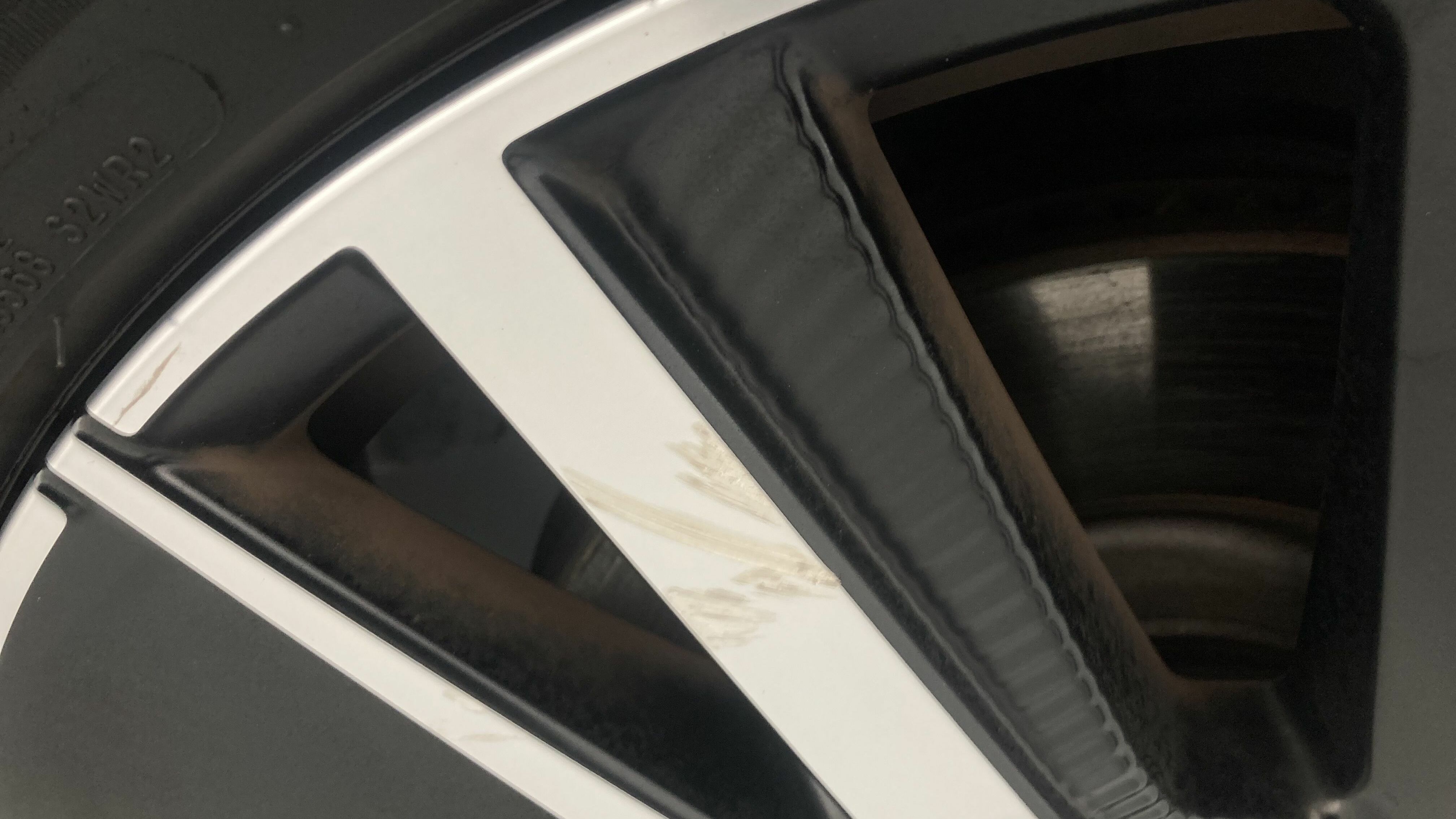 peugeot 3008 gt pack 1.6 HYBRID 300 EAT PHEV 2022 gris artense / negro 30