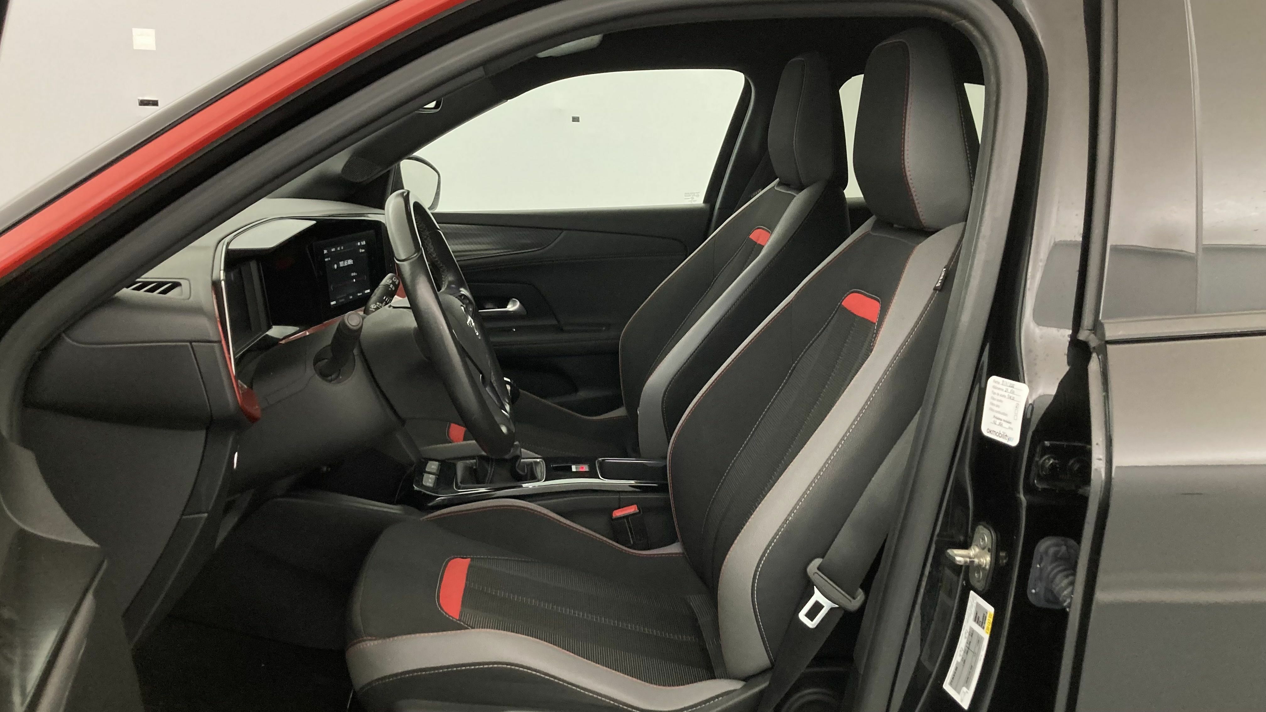 opel mokka gs 1.2T 130 2023 karbon black 14