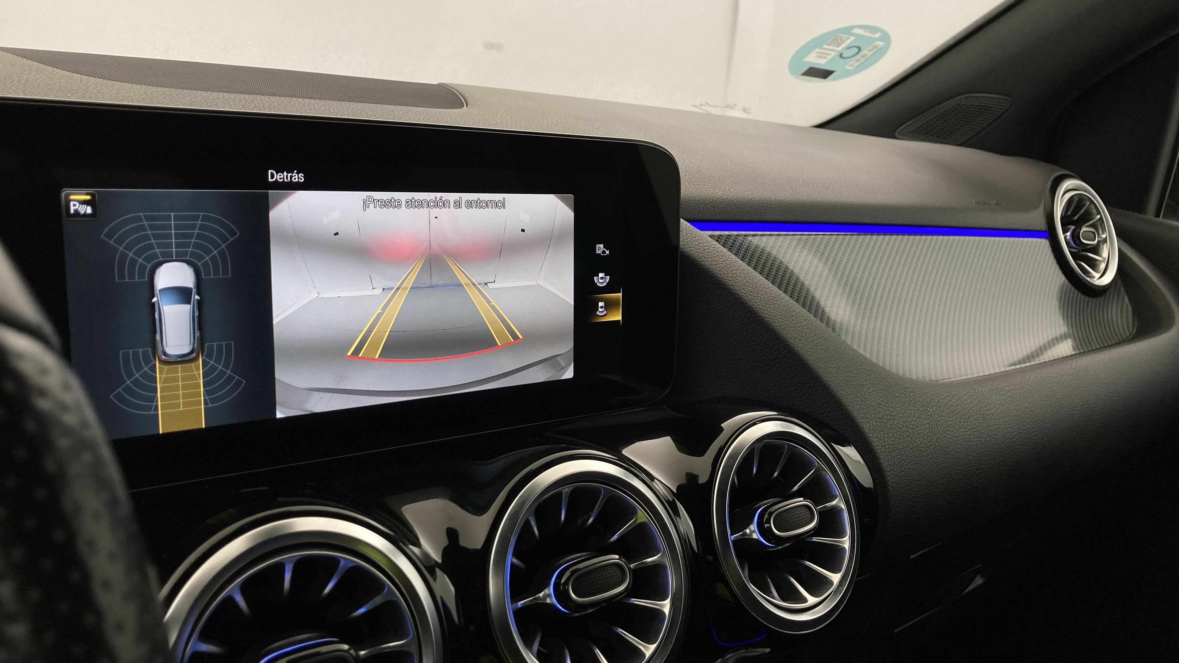 mercedes benz clase b amg line 200D 150 DCT 2022 gris montana 19