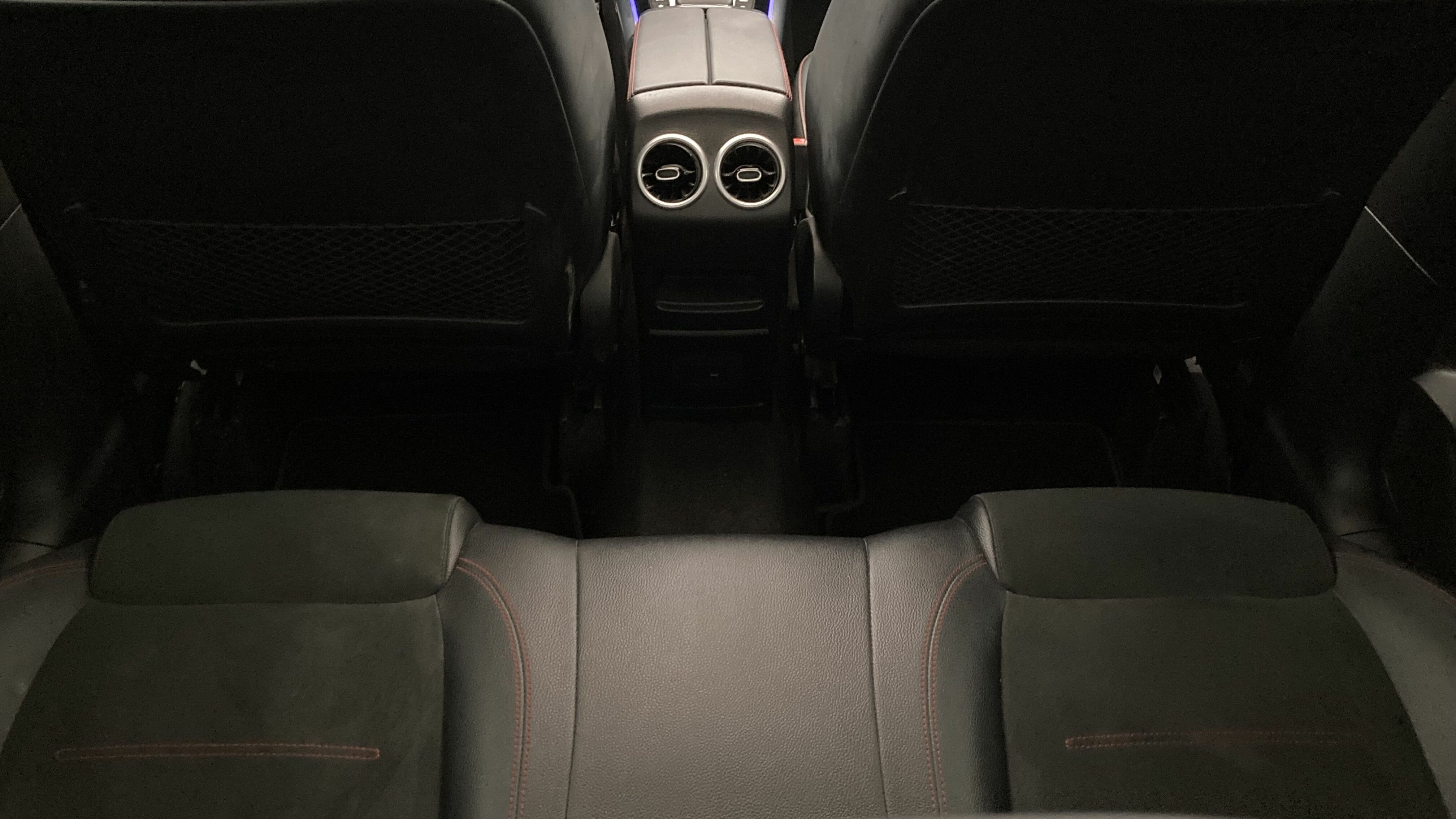 mercedes benz clase b amg line 200D 150 DCT 2022 gris montana 22