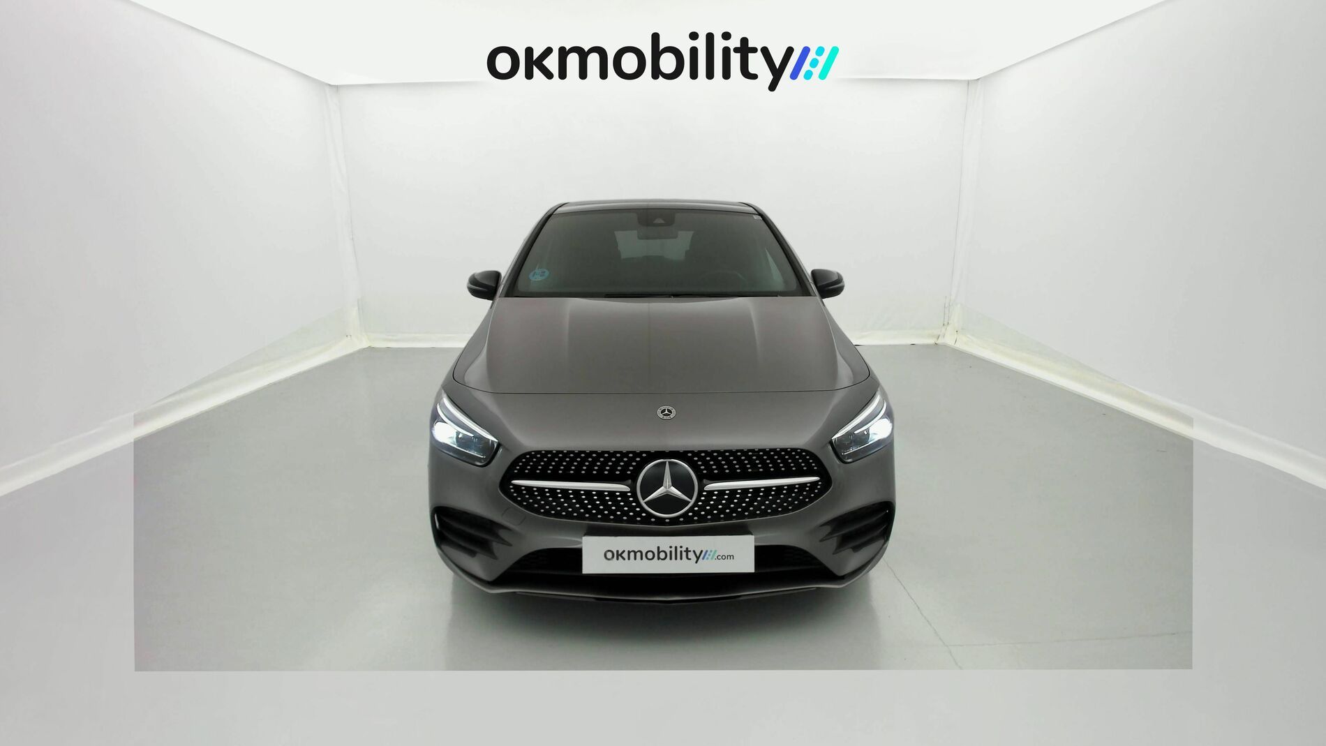 mercedes benz clase b amg line 200D 150 DCT 2022 gris montana 4