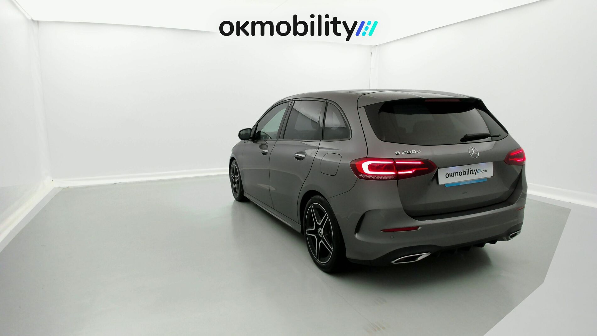 mercedes benz clase b amg line 200D 150 DCT 2022 gris montana 9