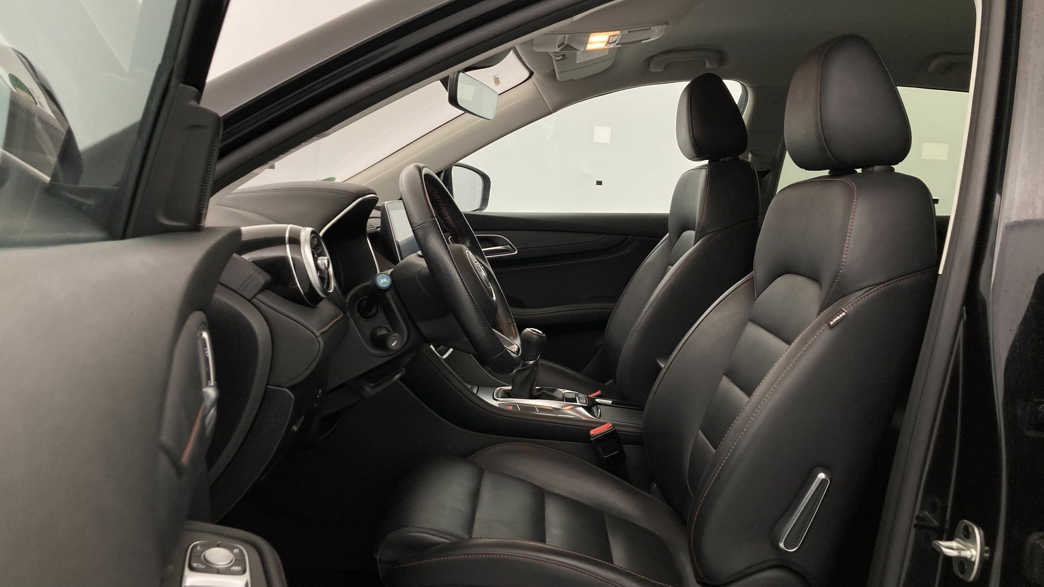 mg hs comfort 1.5 T-GDI 162 2023 pebble black - pbc 14