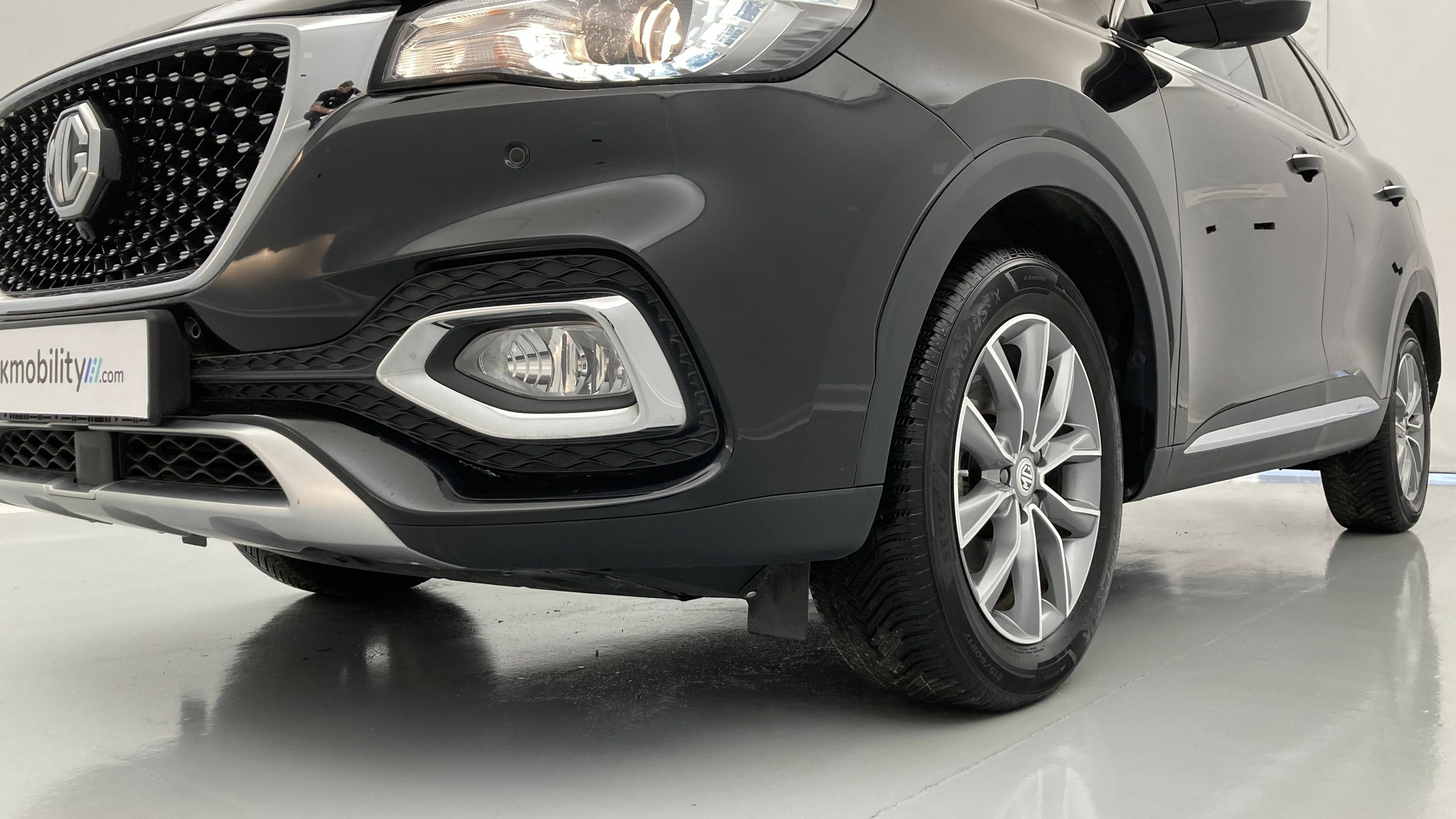 mg hs comfort 1.5 T-GDI 162 2023 pebble black - pbc 26