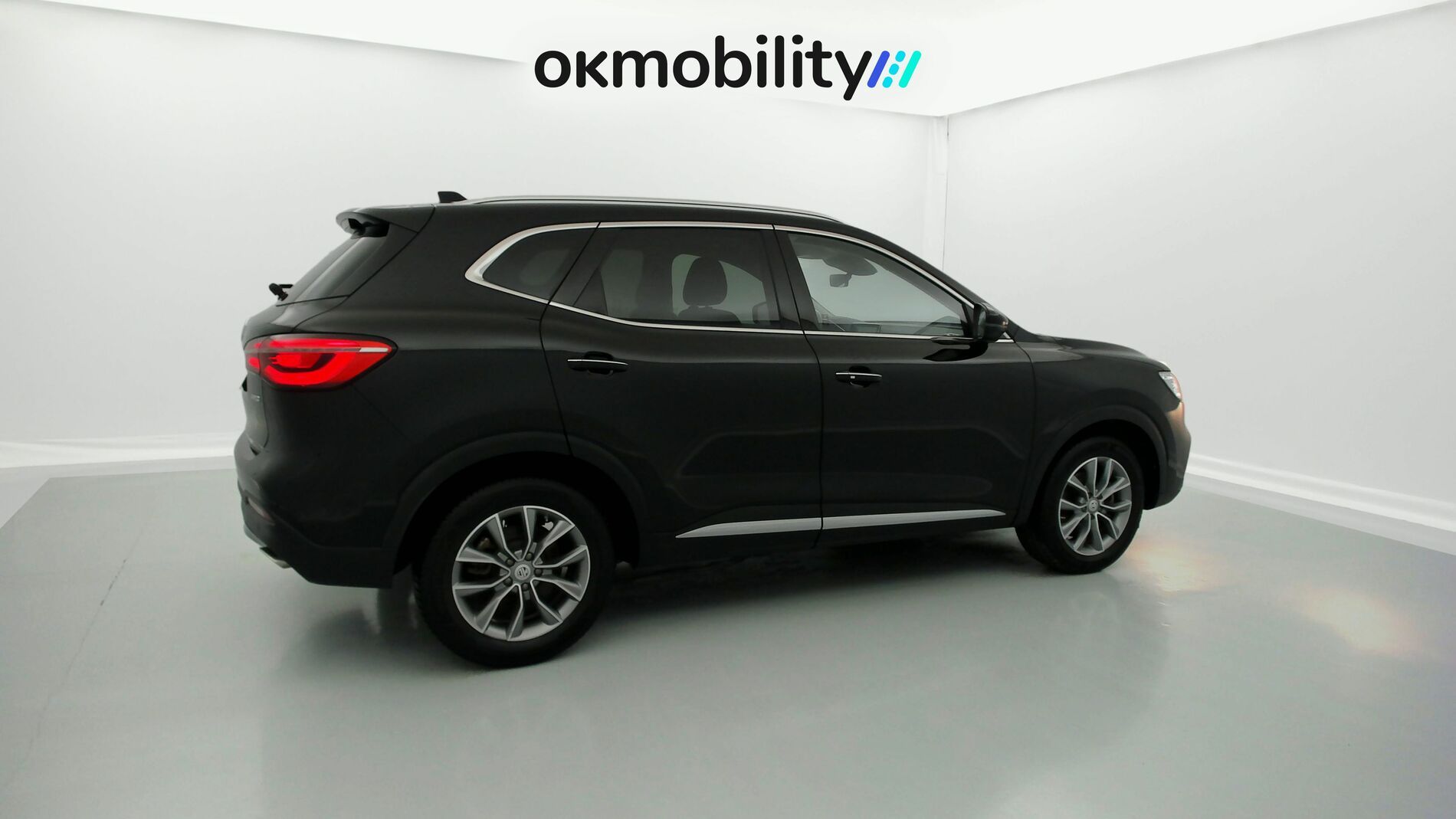 mg hs comfort 1.5 T-GDI 162 2023 pebble black - pbc 12