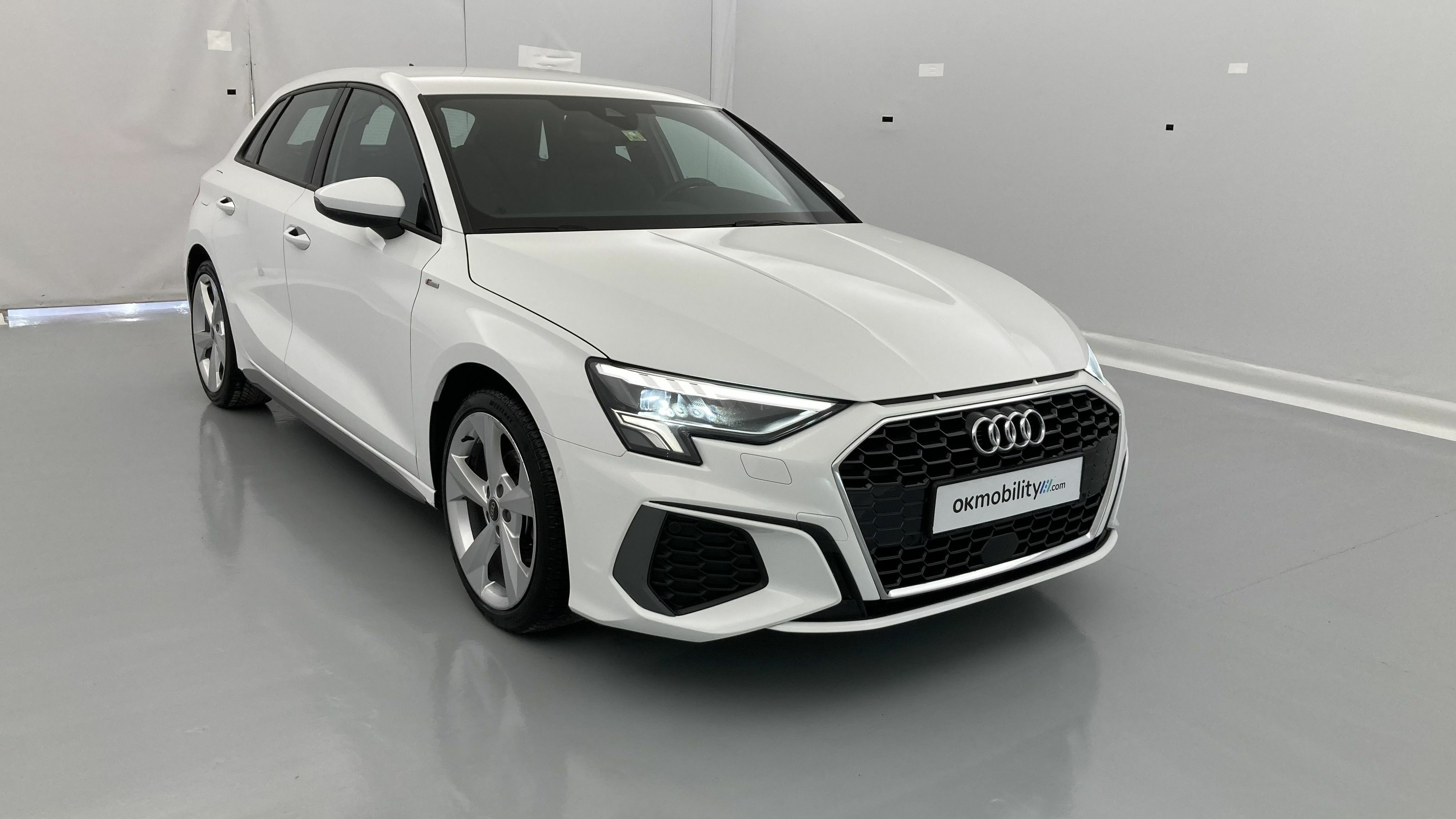 audi a3 sportback s line 35 TFSI 150 STRONIC 2023 ibis weiss 23