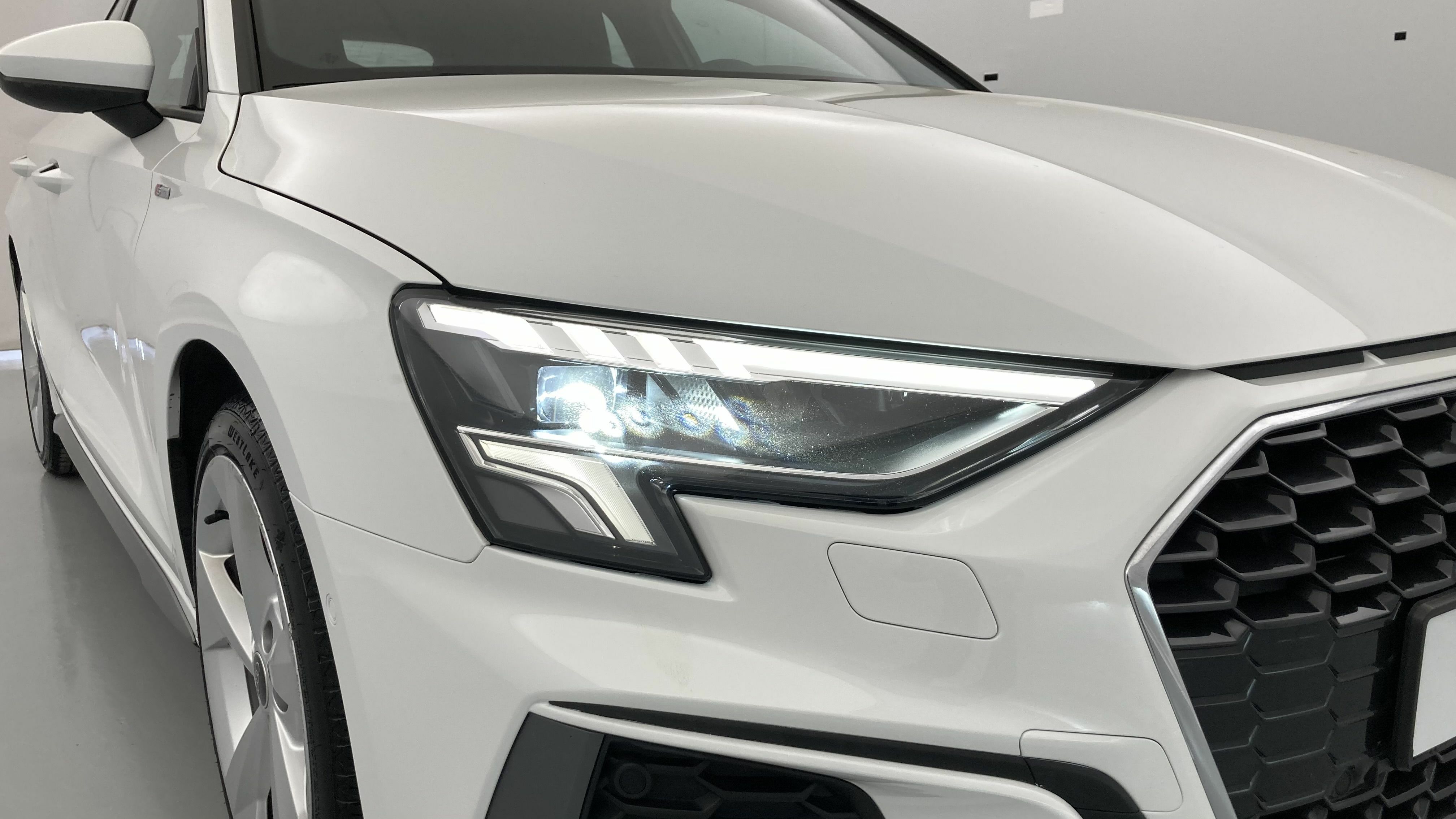 audi a3 sportback s line 35 TFSI 150 STRONIC 2023 ibis weiss 29