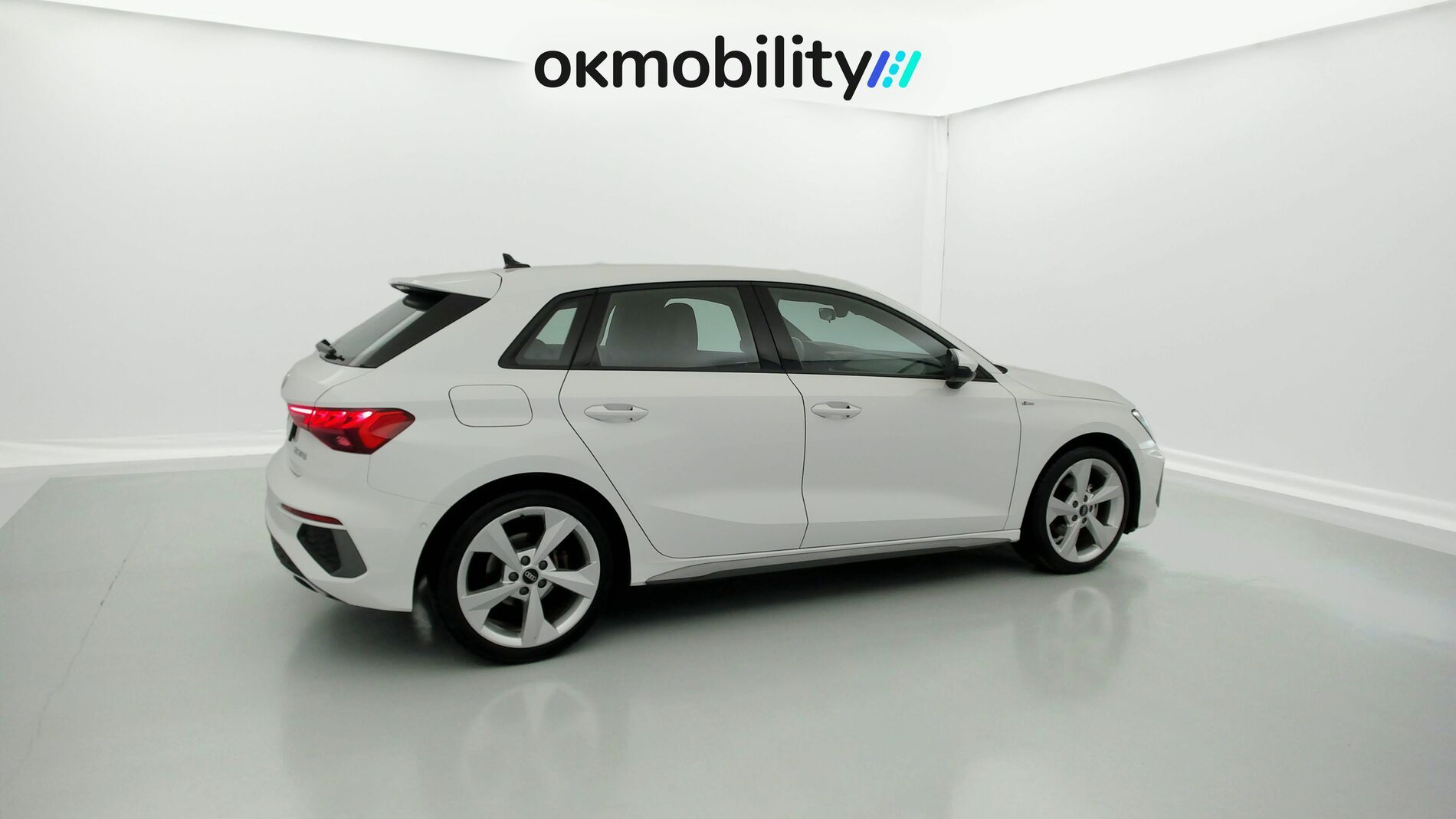 audi a3 sportback s line 35 TFSI 150 STRONIC 2023 ibis weiss 12