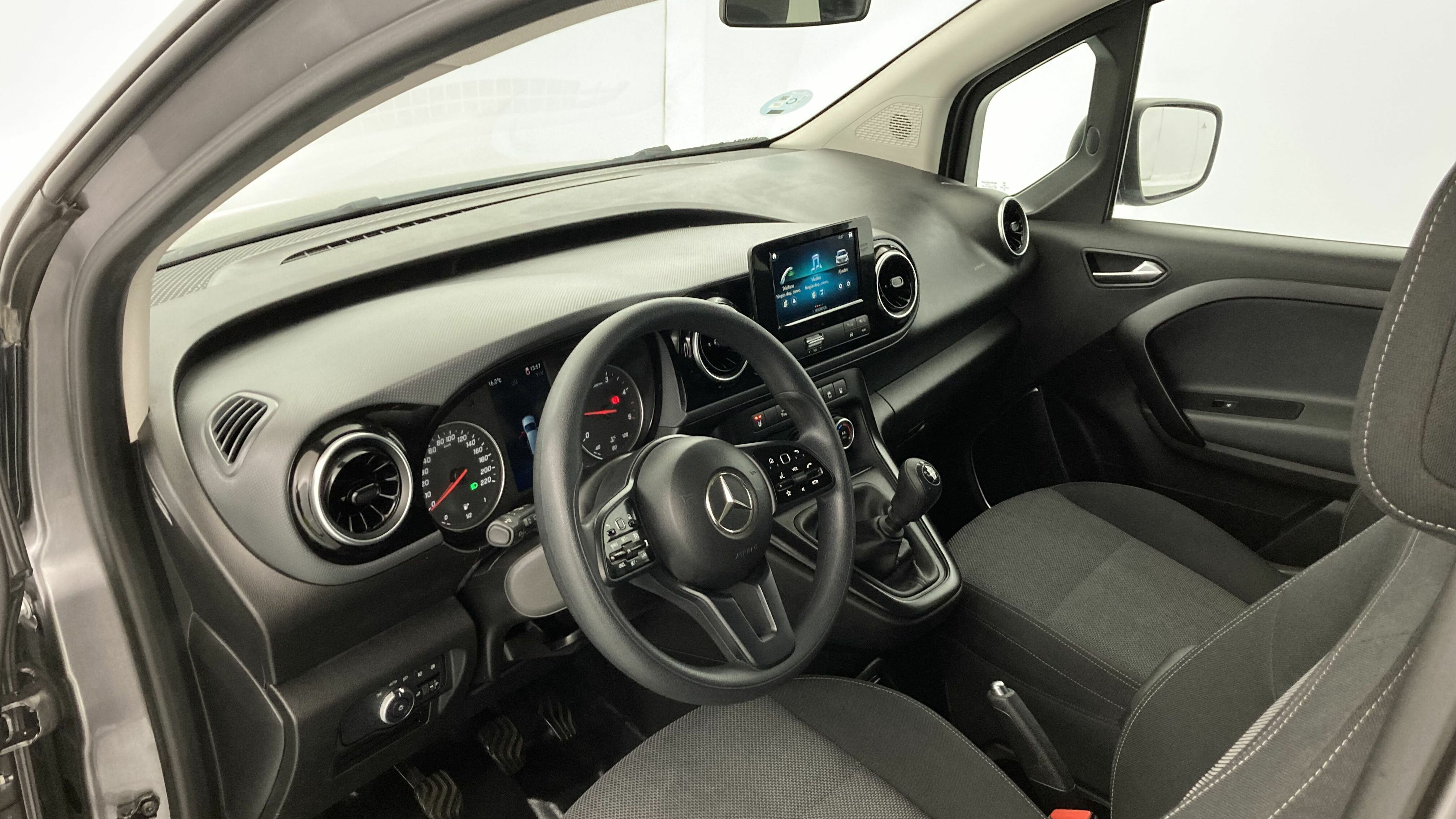 mercedes benz citan n1 tourer pro 110 CDI 95 2022 gris cromita 16
