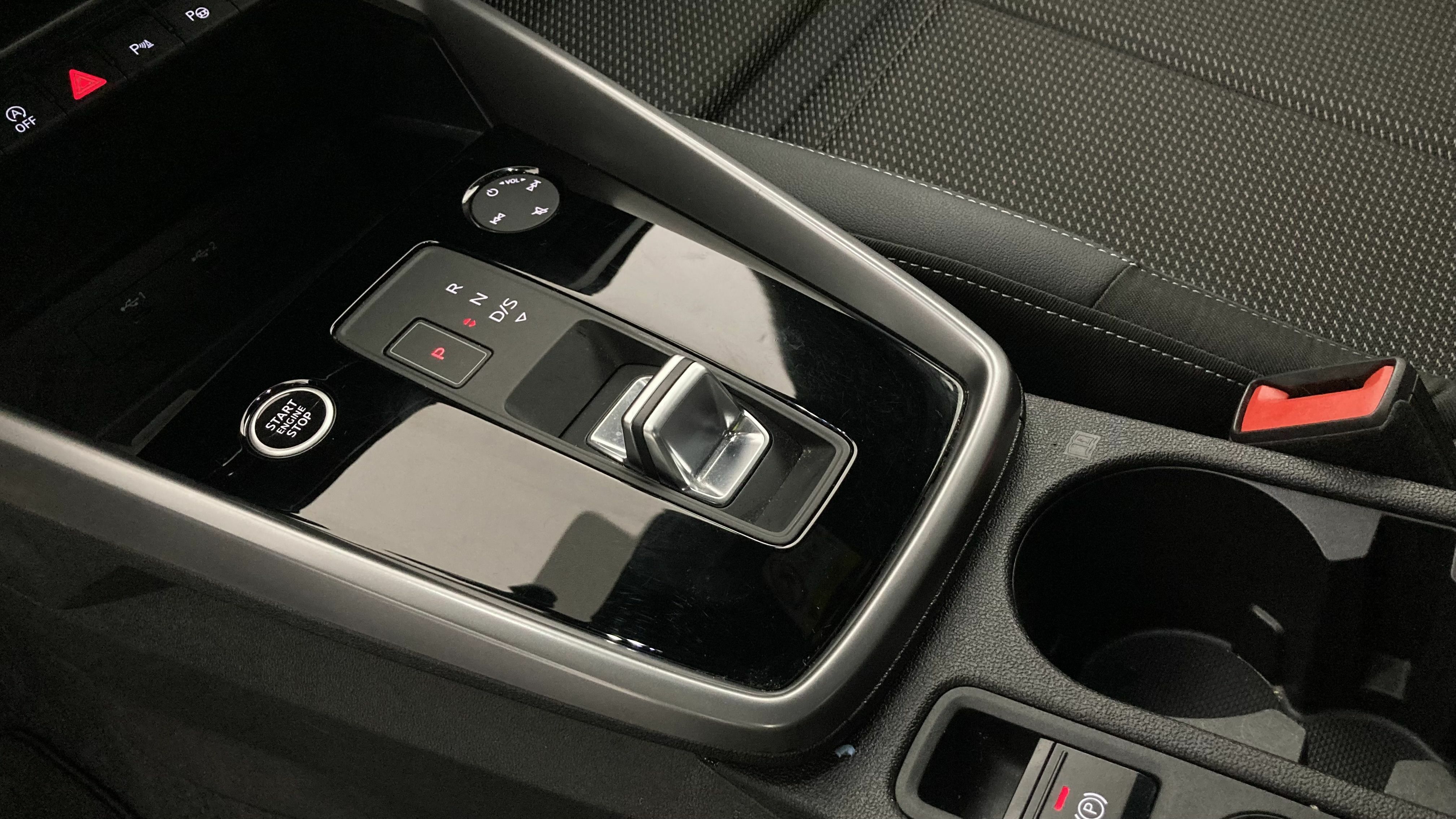 audi a3 sportback s line 35 TFSI 150 STRONIC 2023 ibis weiss 20