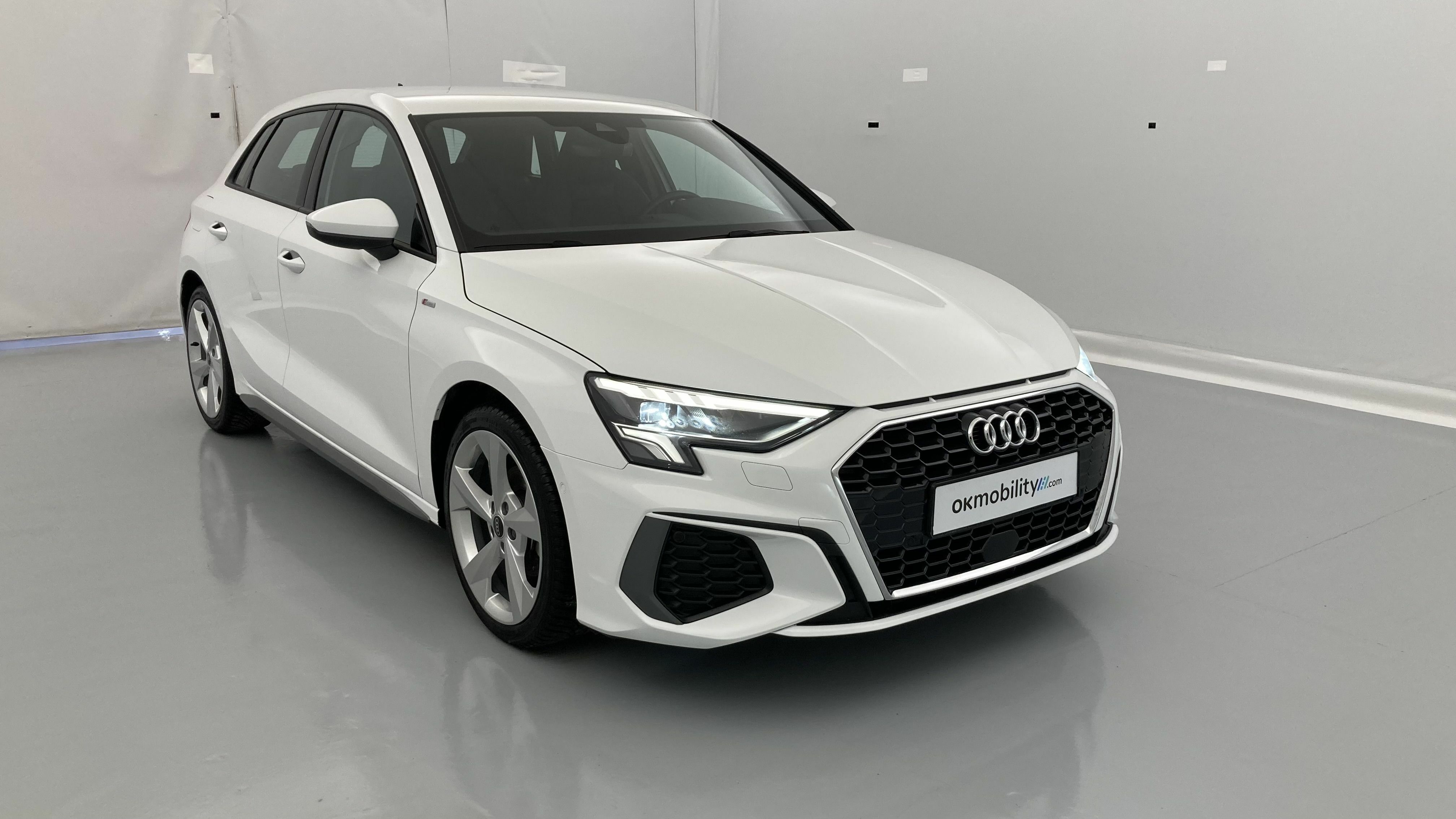 audi a3 sportback s line 35 TFSI 150 STRONIC 2023 ibis weiss 23