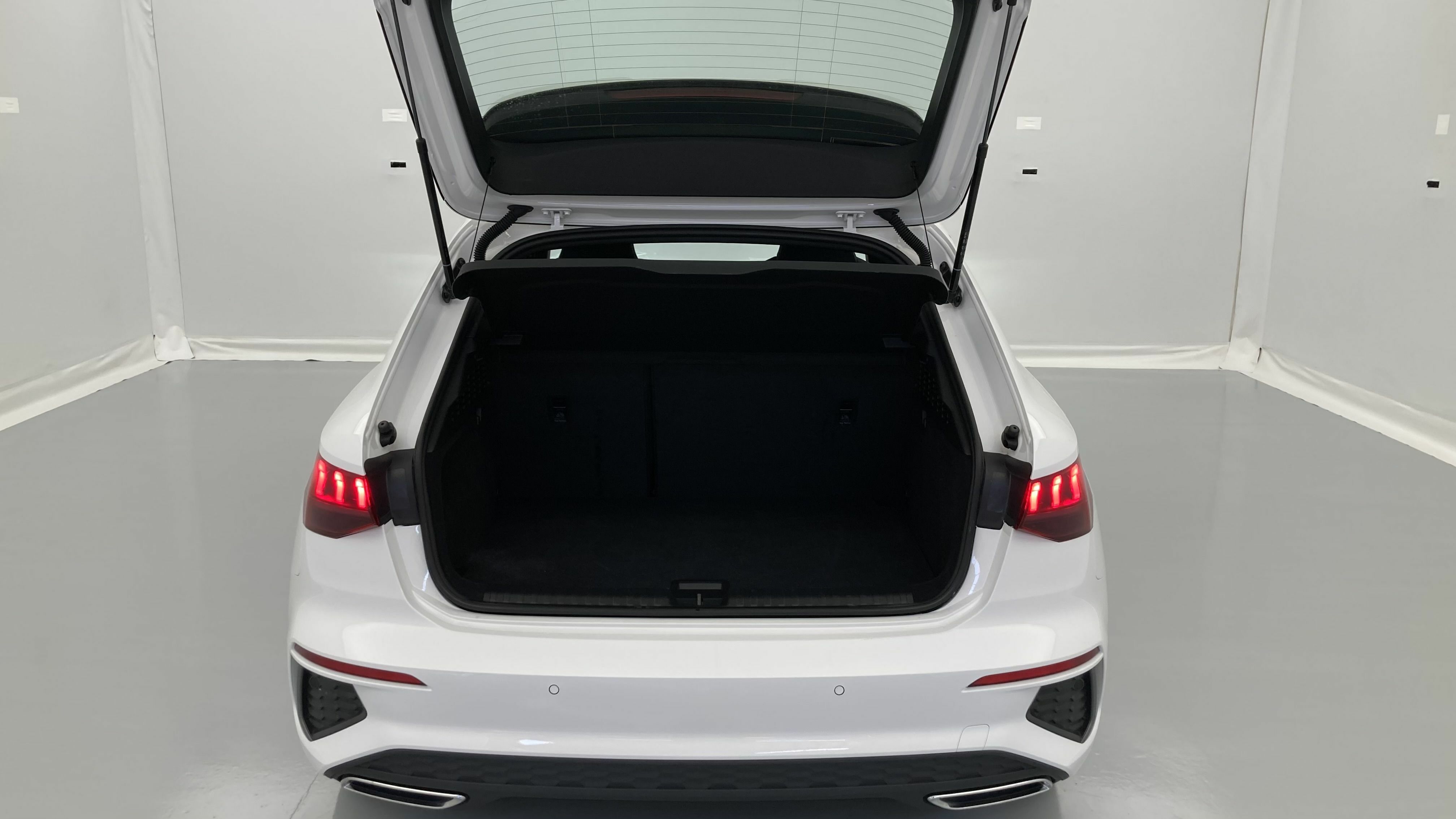 audi a3 sportback s line 35 TFSI 150 STRONIC 2023 ibis weiss 24