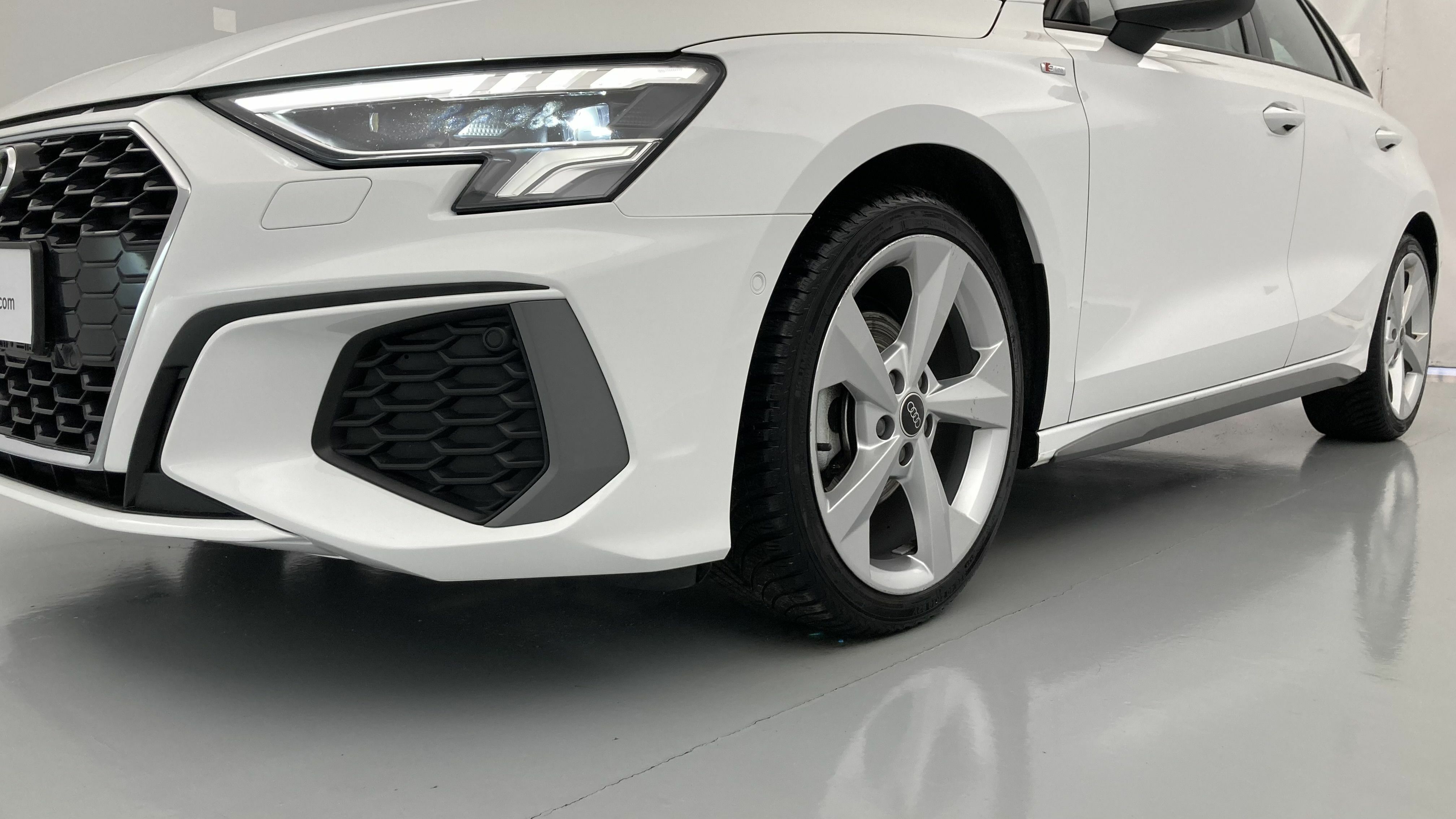 audi a3 sportback s line 35 TFSI 150 STRONIC 2023 ibis weiss 26